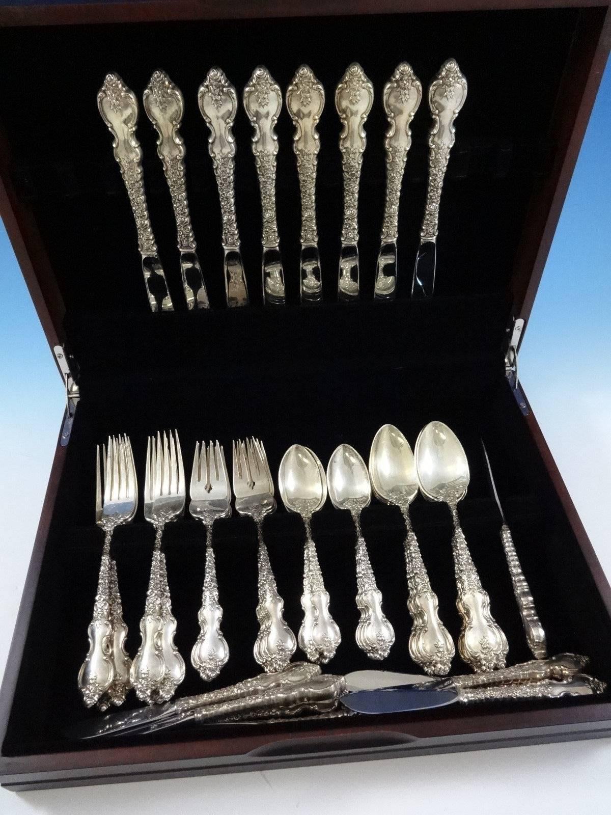 Gorgeous Du Barry by International sterling silver flatware set of 48 pieces. This set includes:

Eight knives, 9