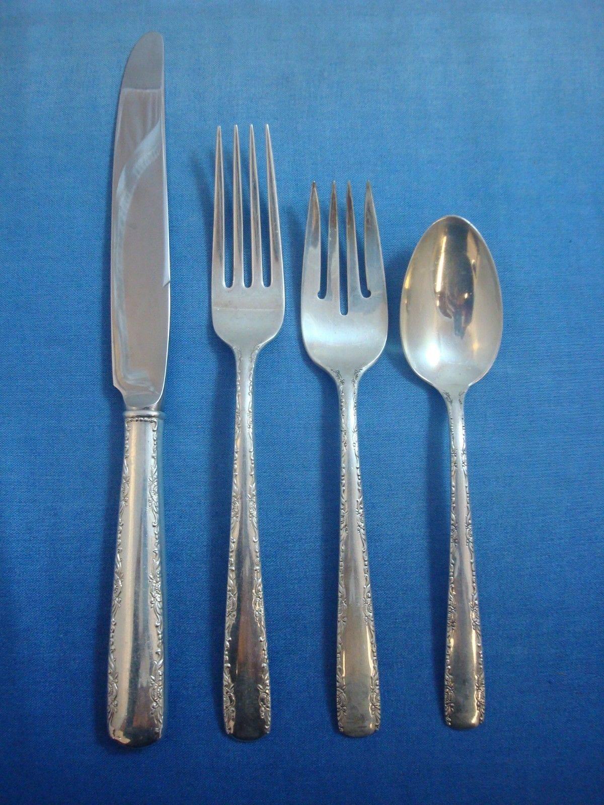 Camellia by Gorham Sterling Silver Flatware Set for Eight Service 52 Pieces In Excellent Condition In Big Bend, WI