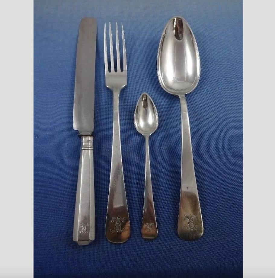 750 Silver 'Unknown' Flatware Set Service 52 Pieces Fitted Box T Mono Vintage In Excellent Condition In Big Bend, WI