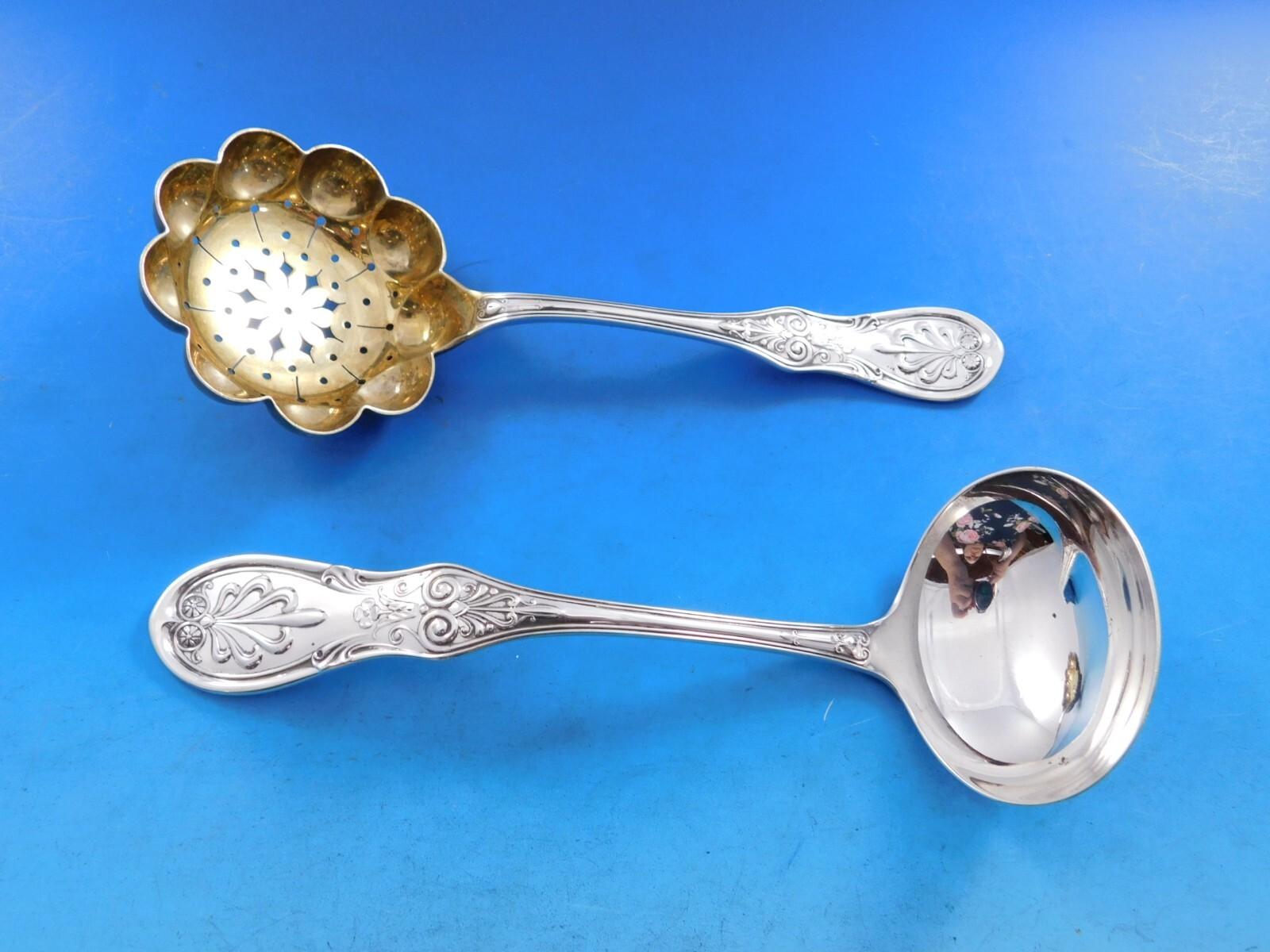 Argent sterling Saratoga par Tiffany & Co. Service de couverts en A Silver pour 12 pièces 91 pièces en vente