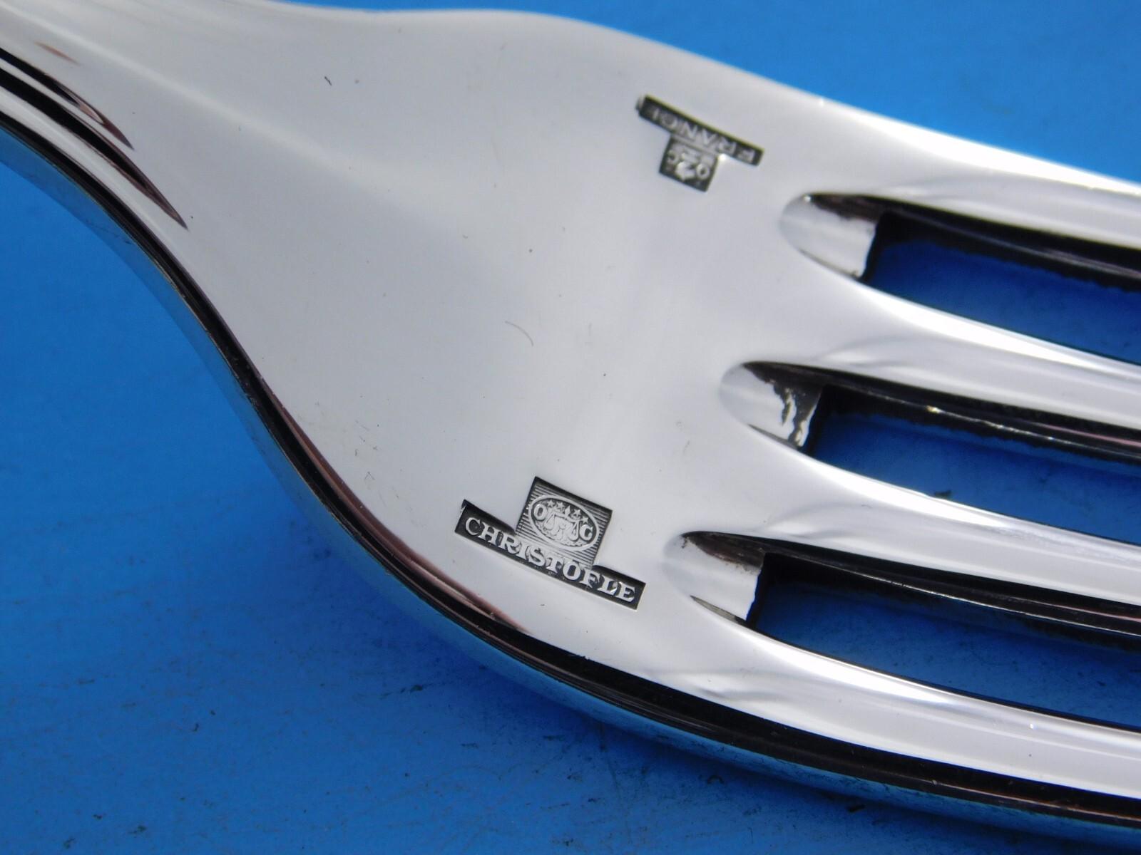 With a dedication to perfection and quality, Christofle flatware creations unite craftsmanship and modern technique, resulting in flatware to be handed down through generations. 

Spatours by Christofle France silverplate flatware set for 8 - 40