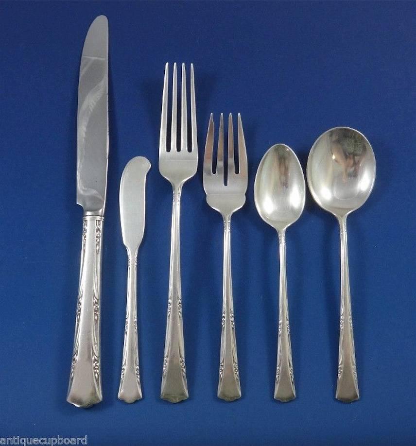 Greenbrier by Gorham sterling silver dinner size flatware set of 54 pieces. This set includes:

Eight dinner size knives, 9 1/2