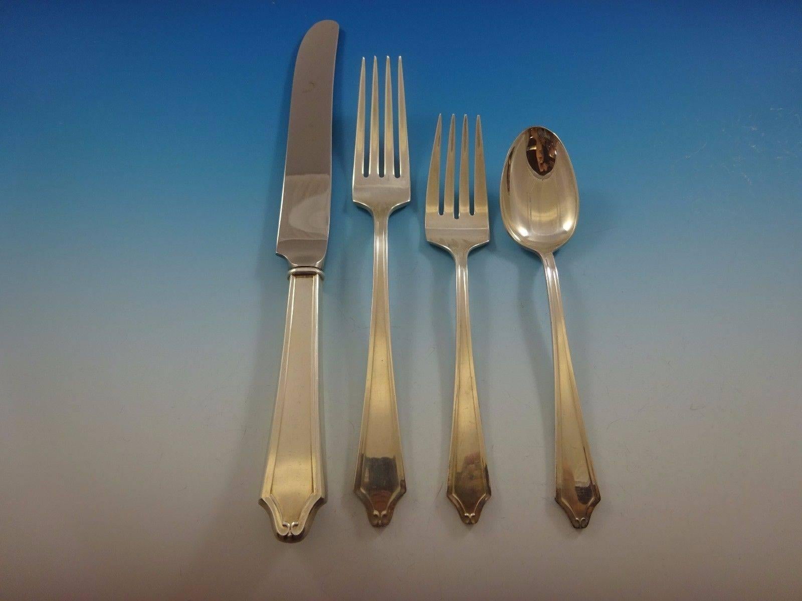 Minuet by International Sterling Flatware Service for Eight Set of 60 Pieces In Excellent Condition In Big Bend, WI