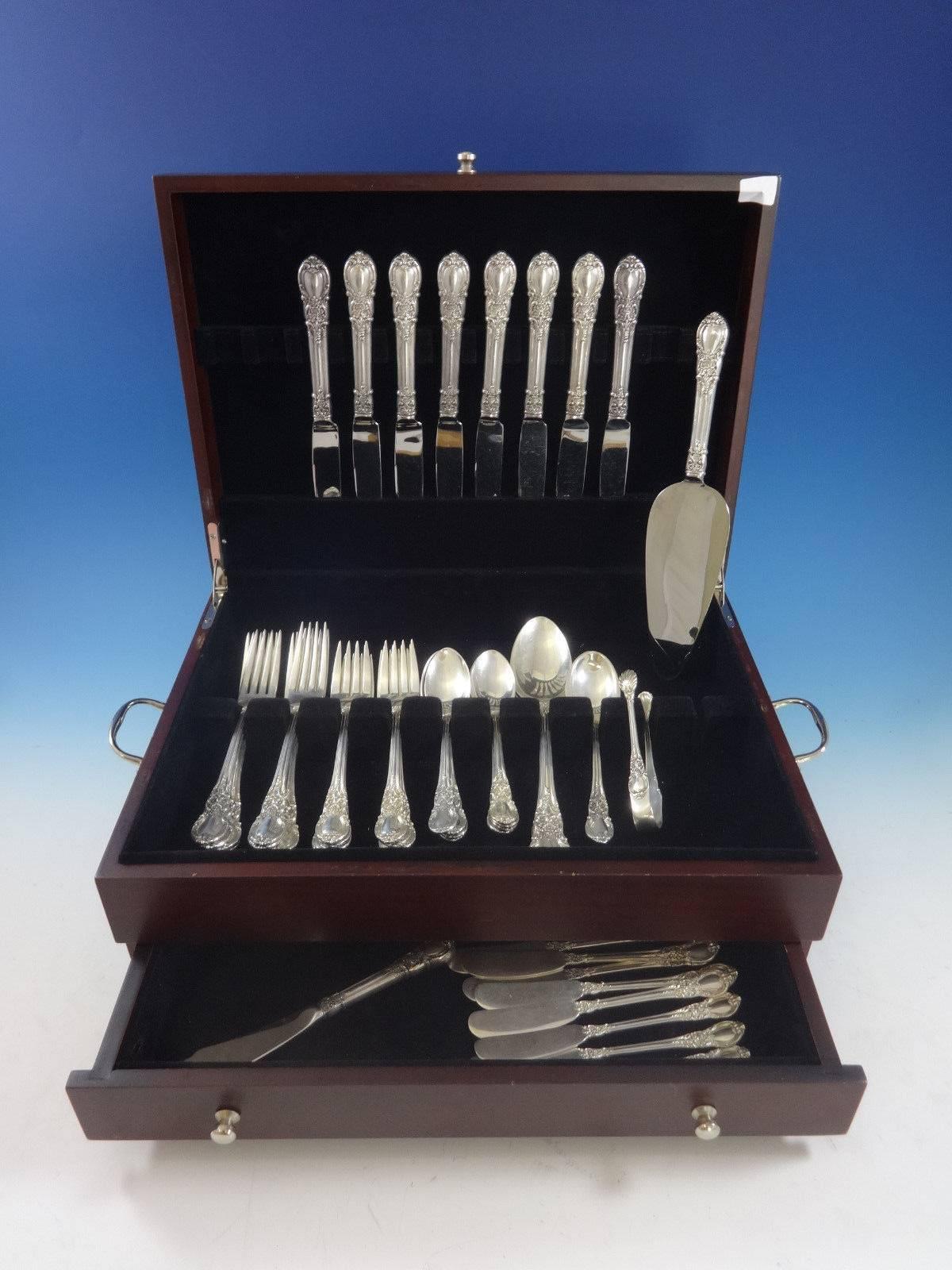 American Victorian by Lunt sterling silver Flatware set - 47 pieces. This set includes: 

Eight knives, 8 5/8