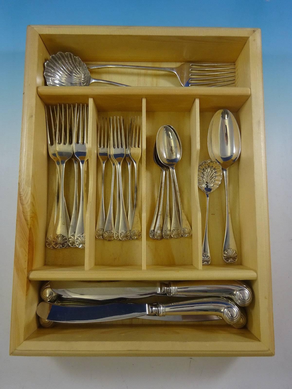 Williamsburg Shell by Stieff Sterling Silver Flatware Set Service 28 Pieces In Excellent Condition For Sale In Big Bend, WI