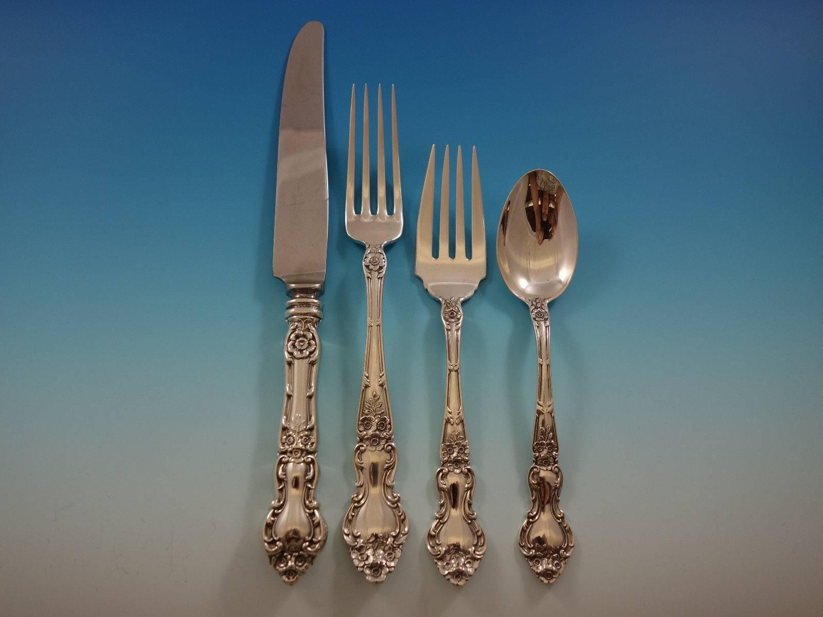 Beautiful Meadow Rose by Wallace sterling silver flatware set of 90 pieces. This set includes: 

12 knives, French blade, 9
