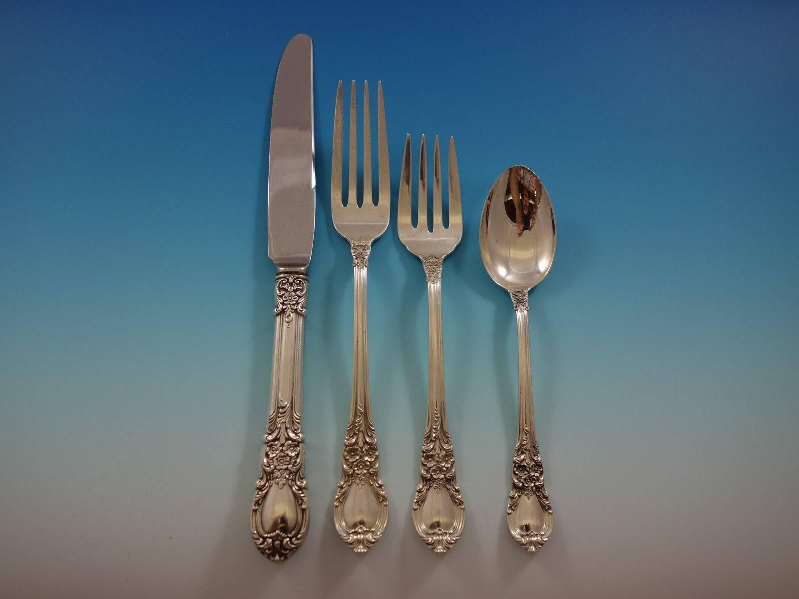 American Victorian by Lunt Sterling Silver Flatware Set 18 Service 147 Pieces In Excellent Condition In Big Bend, WI