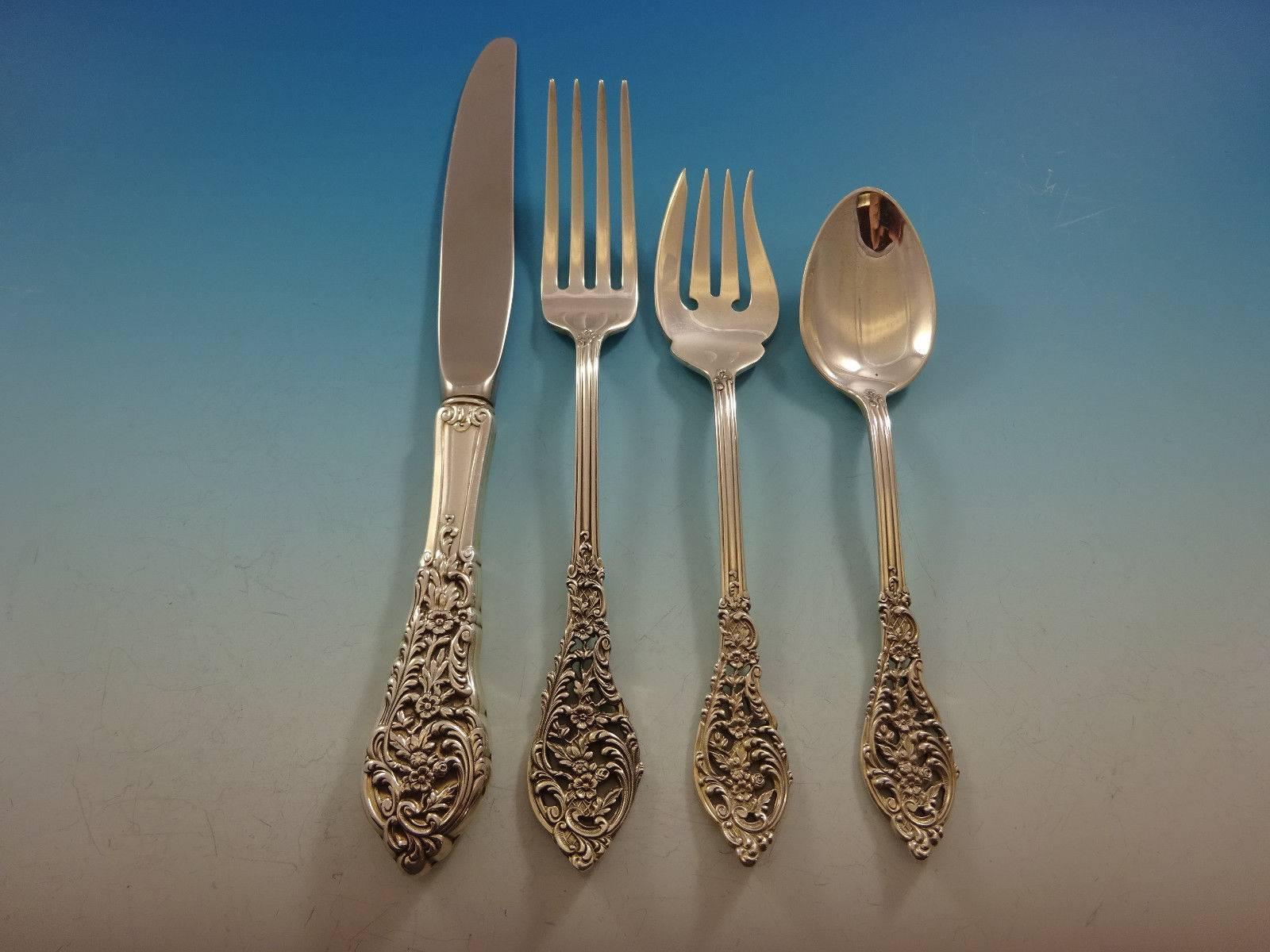 Florentine Lace by Reed and Barton Sterling Silver Flatware Set Service 24 Pcs In Excellent Condition For Sale In Big Bend, WI