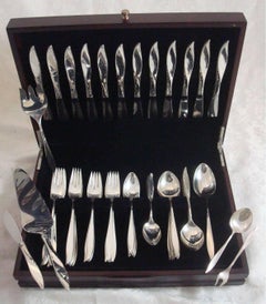 Vivant by Oneida Sterling Silver Flatware Set Service 66 Pieces Modernism Sleek