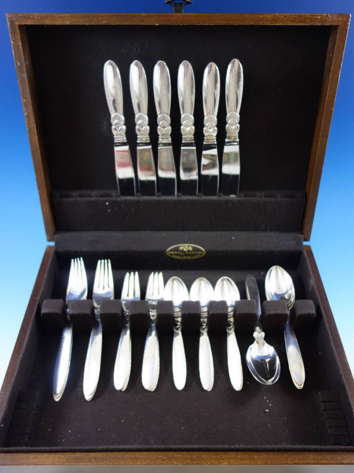 Cactus by Georg Jensen sterling silver flatware set of 30 pieces. Great starter set! This set includes: Six dinner size knives, short/wide handles, 9