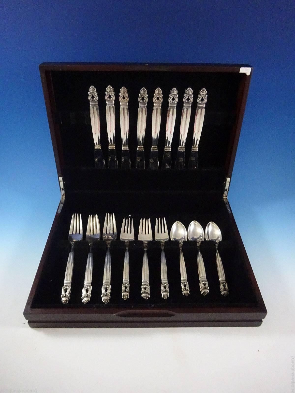 Acorn by George Jensen sterling silver dinner flatware set - 32 pieces. This set includes: eight dinner knives, short handle, serrated, 9
