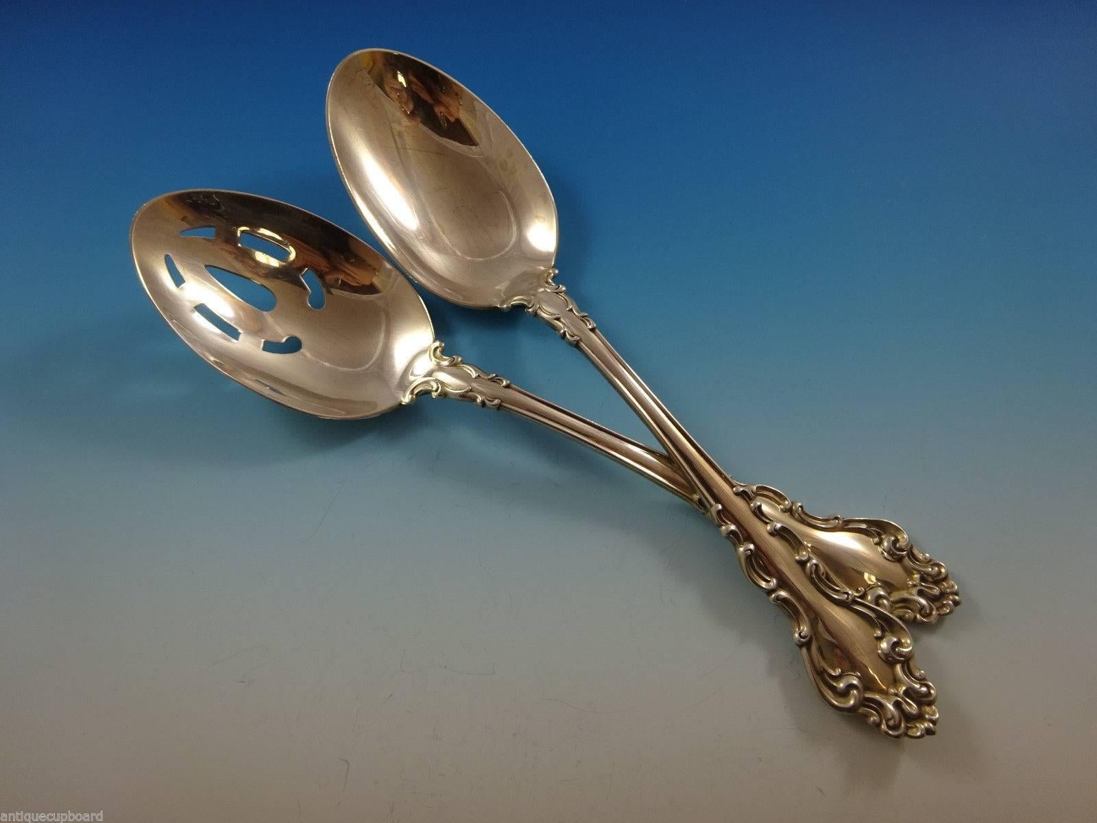 Service de couverts en argent sterling 47 pièces style baroque espagnol par Reed and Barton en vente 1