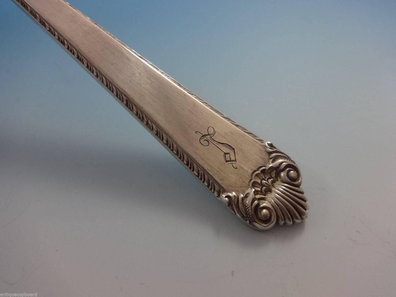 Milieu du XXe siècle Service de couverts de table en argent sterling George II Rex par Watson, 75 pièces en vente