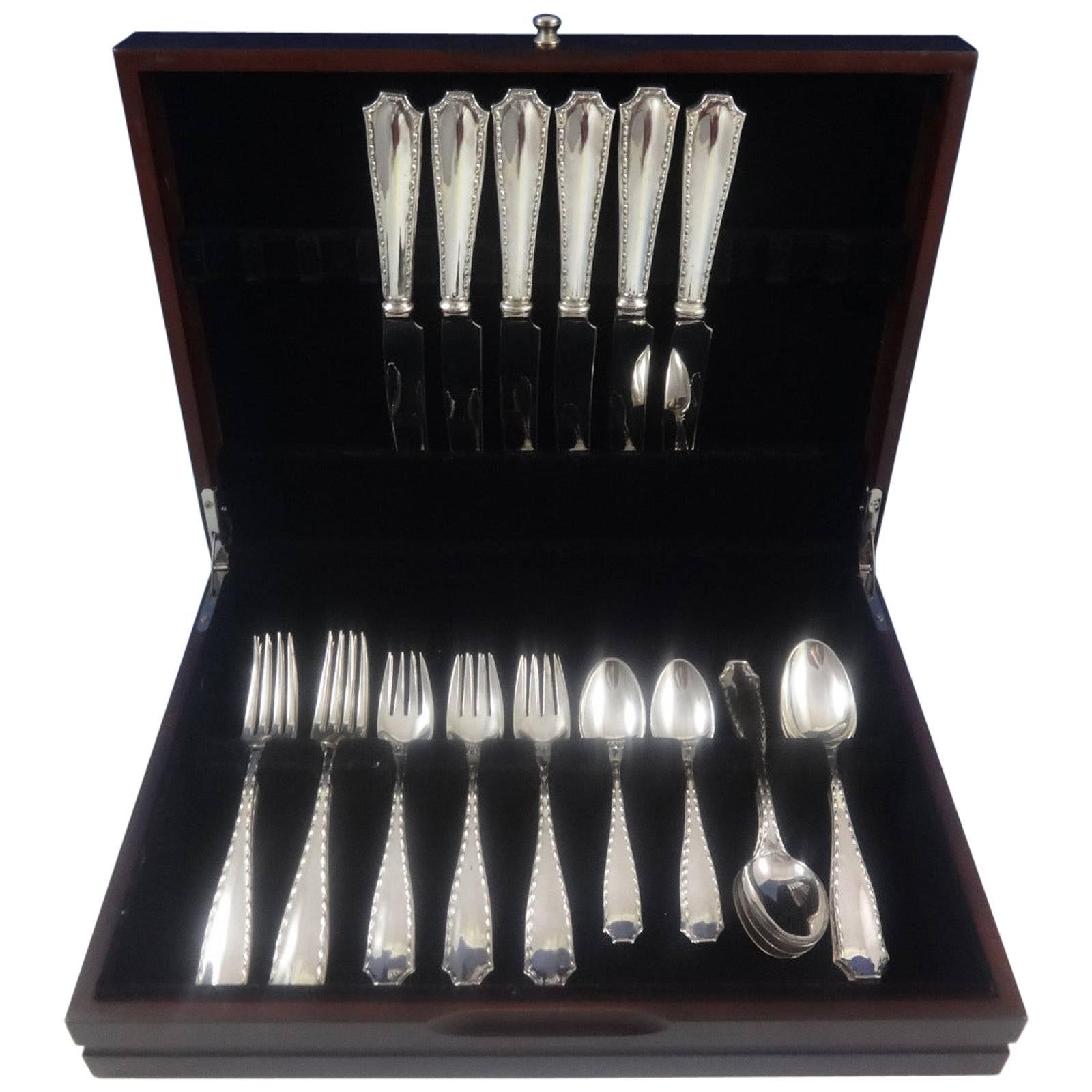 Beautiful Marquise by Tiffany & Co. sterling silver dinner size flatware set, 30 pieces. Great starter set! This set includes: Six dinner size knives, 9 5/8