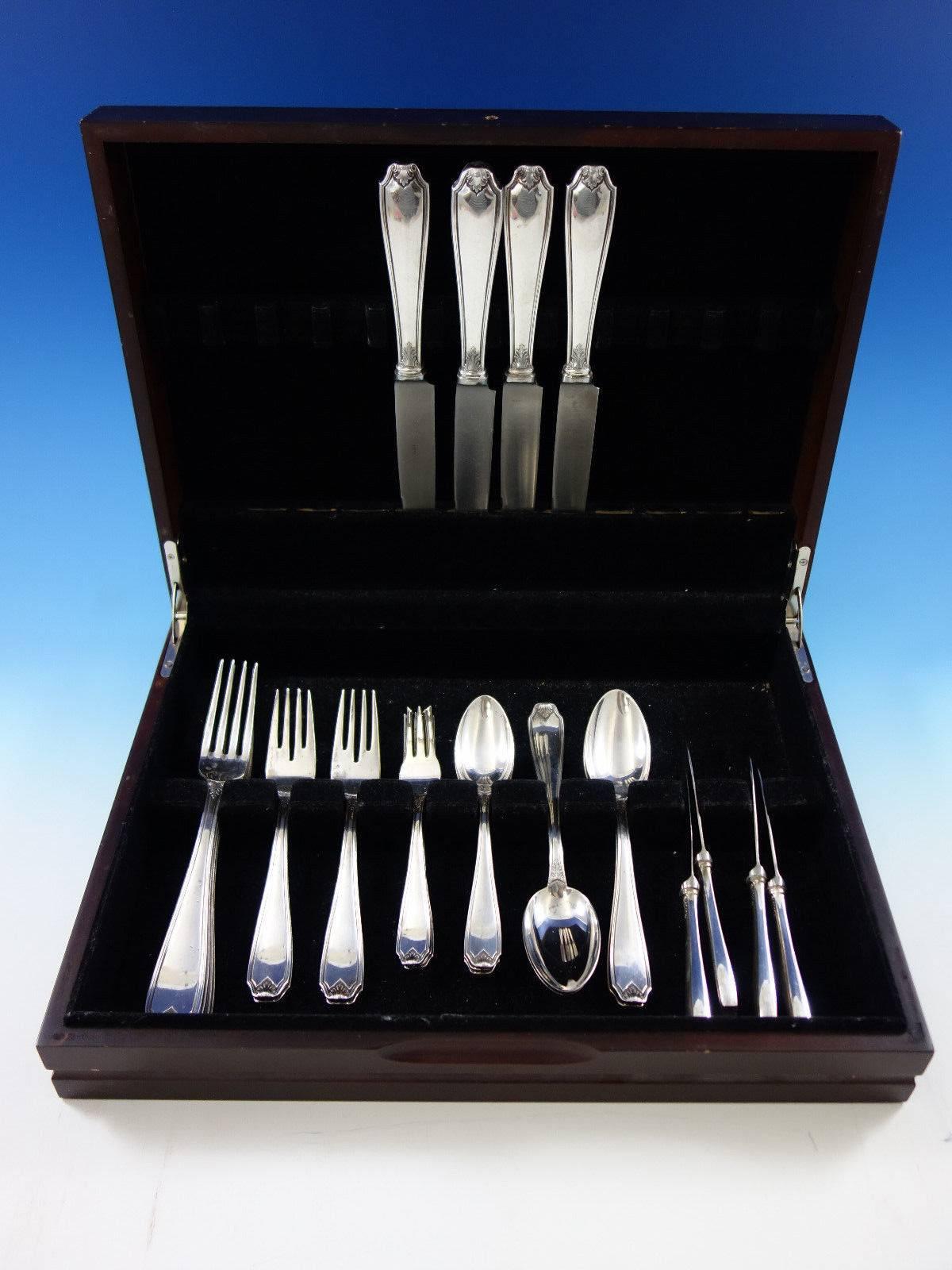 Dinner size Piedmont by Buccellati Italy silver plated flatware set of 28 pieces. This set includes: Four dinner size knives, 9 7/8", four dinner size forks, 8 1/4", four salad forks, 6 3/4", four teaspoons, 6 1/8", four place