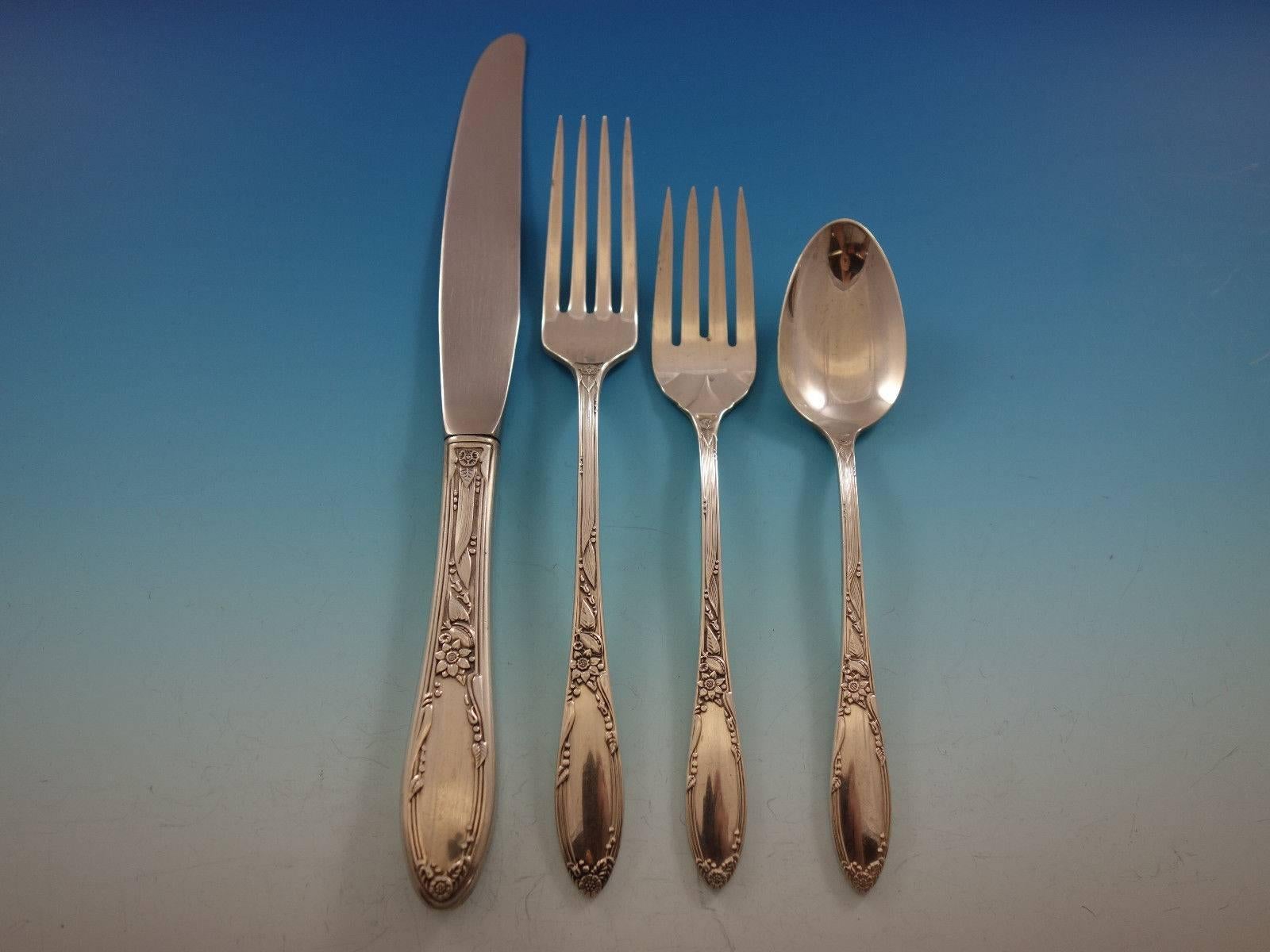 Virginian by Oneida Sterling Silver Flatware Set Service 36 Pieces In Excellent Condition For Sale In Big Bend, WI