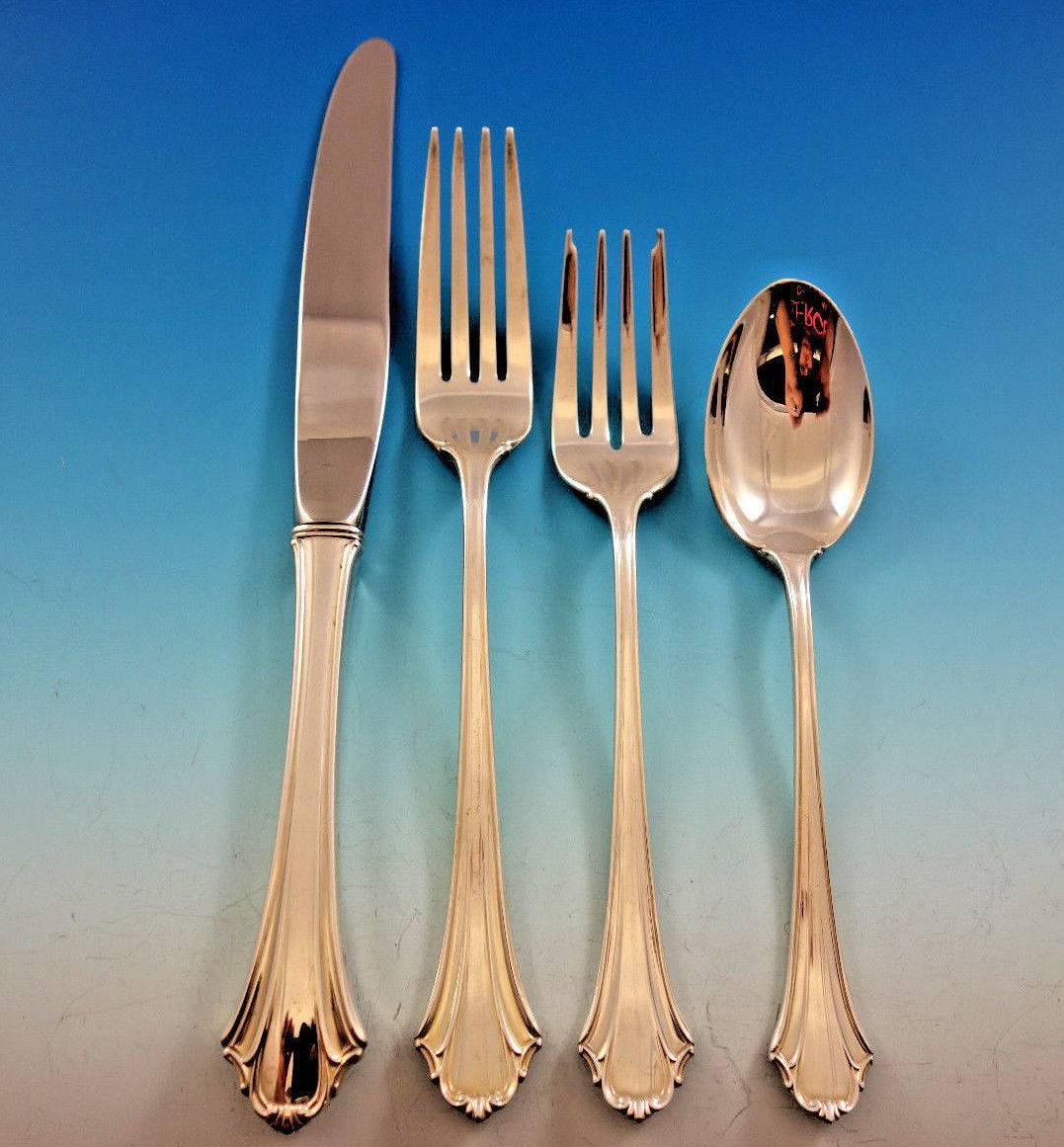 Bel Chateau by Lunt Sterling Silver Flatware Set for Eight Service 34 Pieces In Excellent Condition In Big Bend, WI