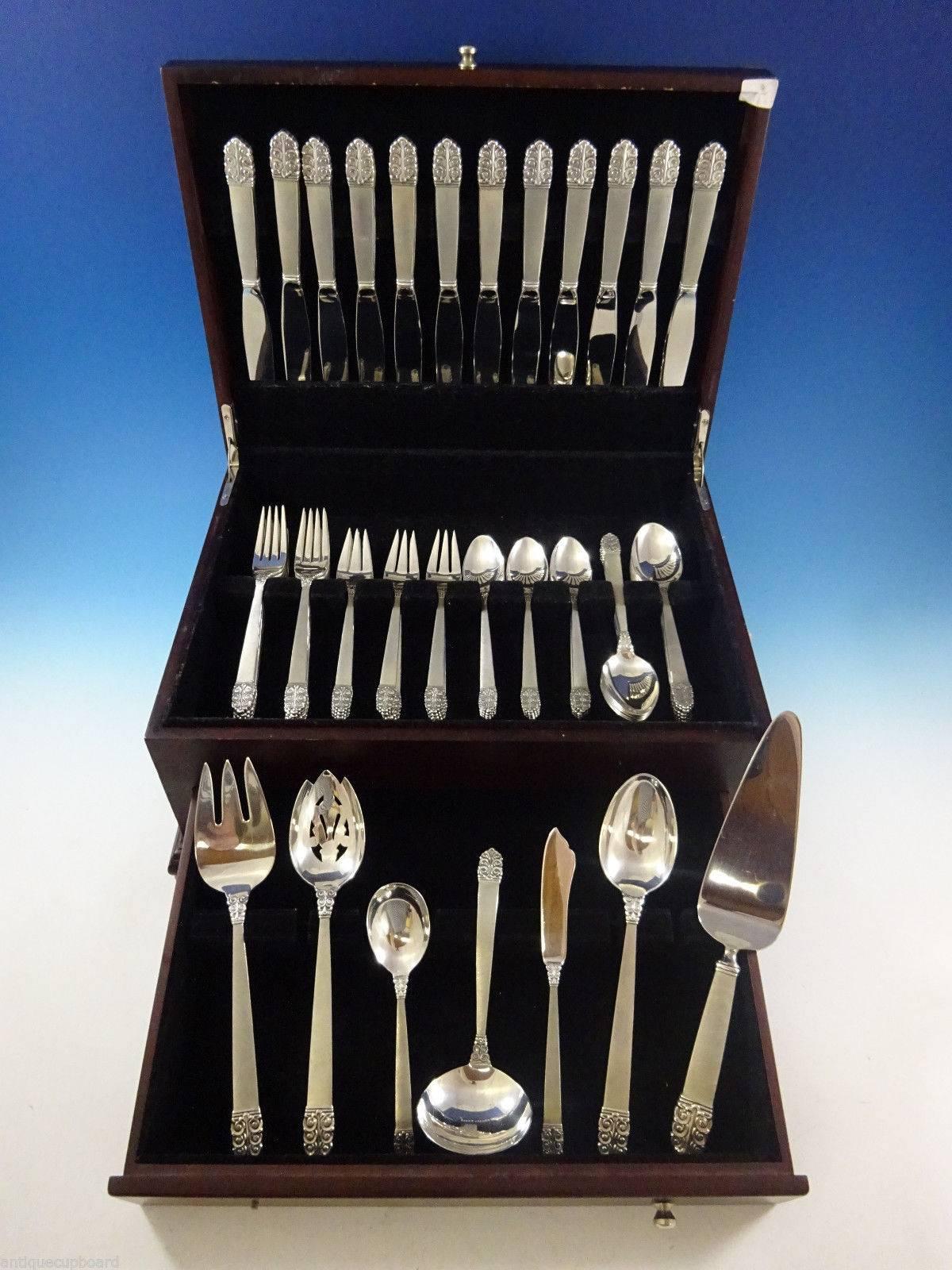 Superbe ensemble de couverts en argent sterling Northern Lights by International, de 67 pièces, de style moderne du milieu du siècle. 

12 couteaux, 9