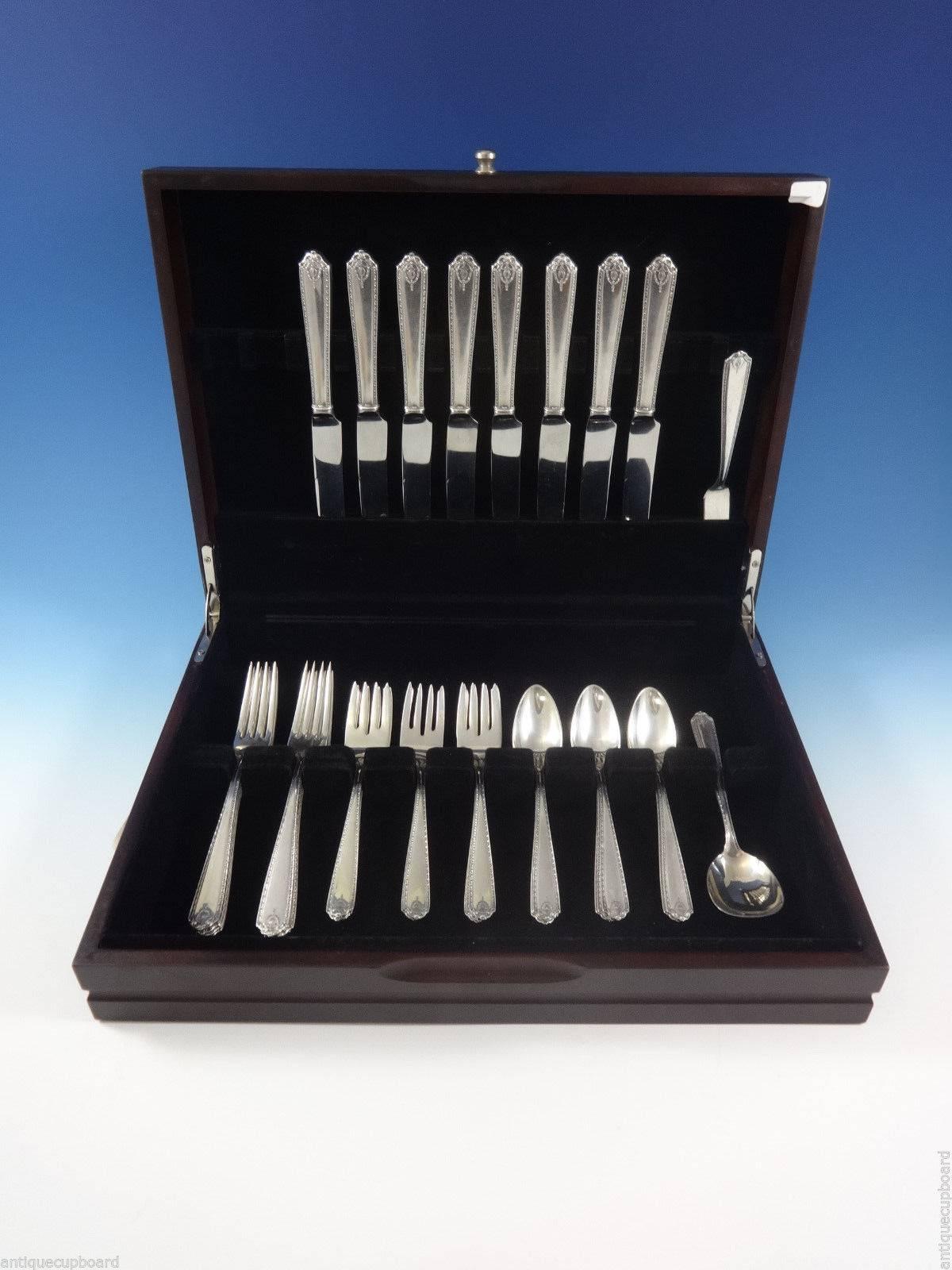 Lady Hilton by Westmorland sterling silver flatware set - 34 pieces. This set includes:

Eight knives, 8 3/4