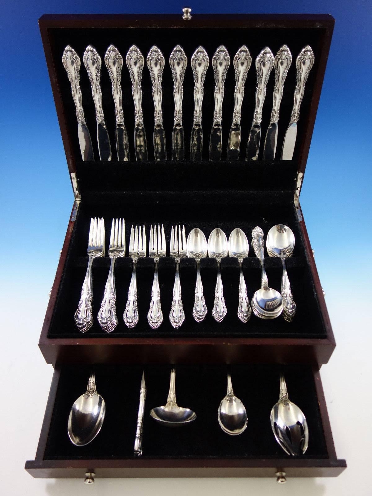 Place size Baronial (1973) by Gorham sterling silver flatware set, 65 pieces. This set includes: 12 place size knives, 9 1/4