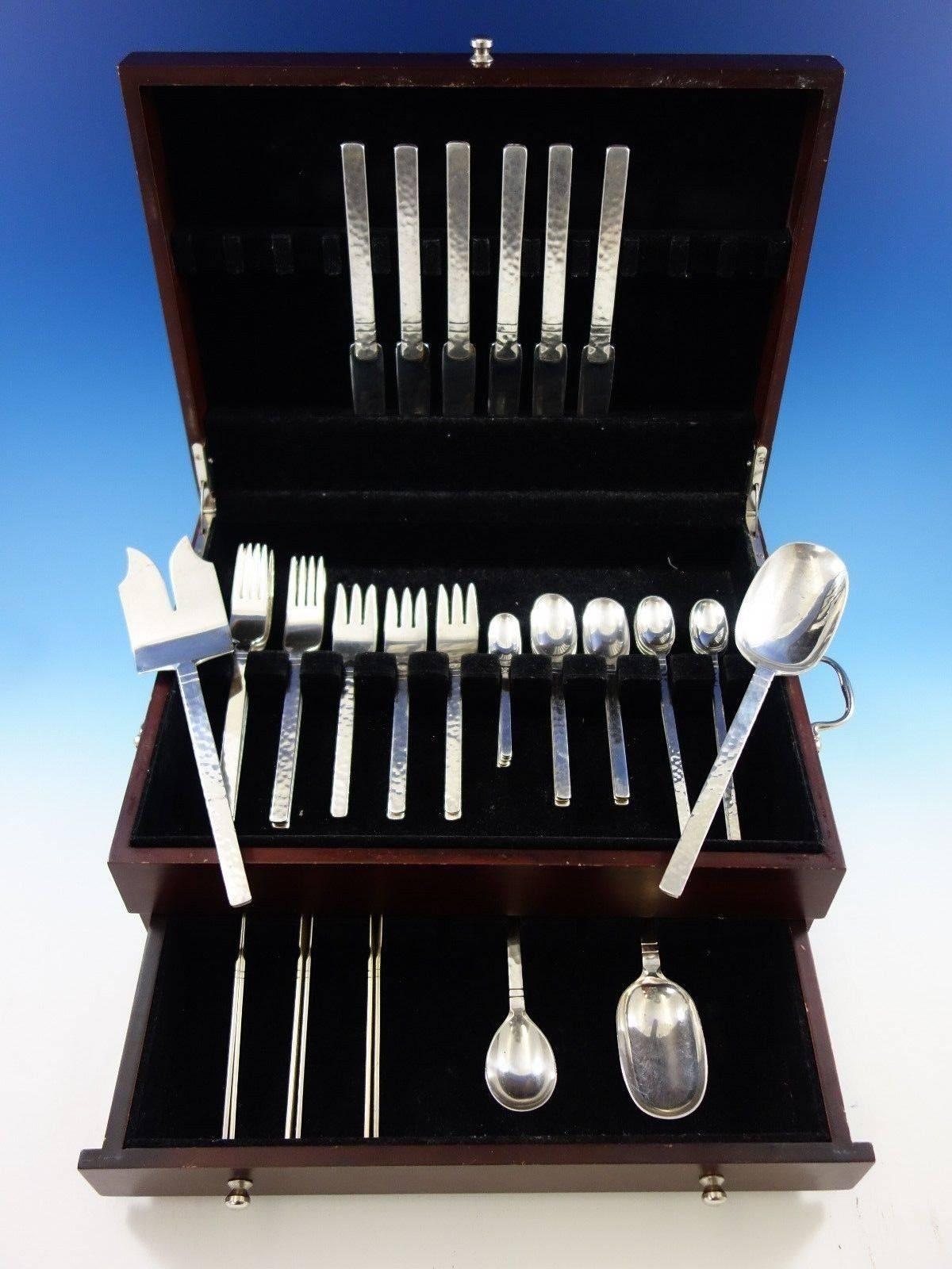 Beautiful, hand-hammered, Commonwealth by Porter Blanchard sterling silver flatware set of 46 pieces. This set includes: 

Six dinner knives, two-lines, 8 3/4