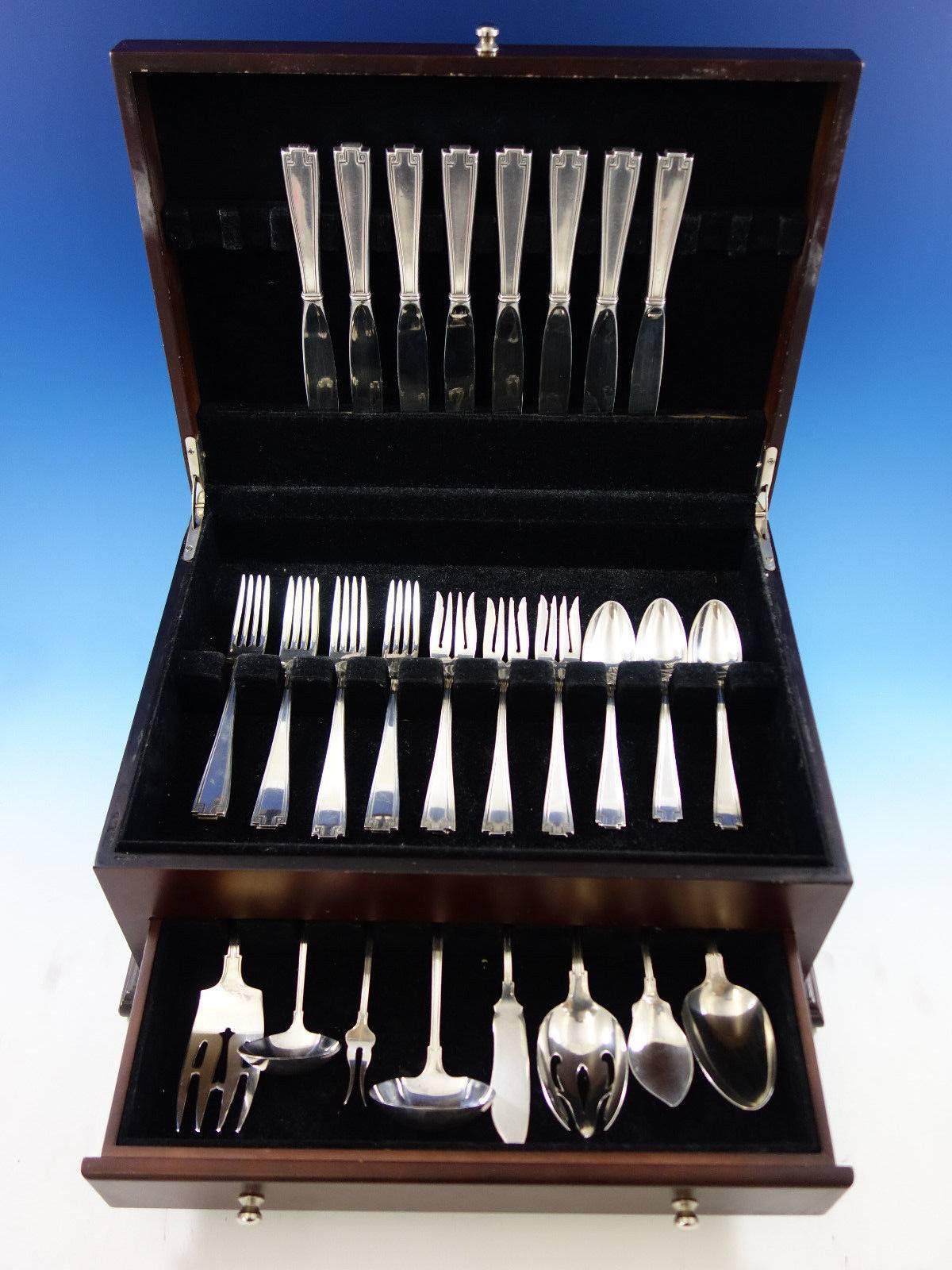 Etruscan by Gorham sterling silver flatware set of 40 pieces. This set includes: 

Eight knives, 8 1/2