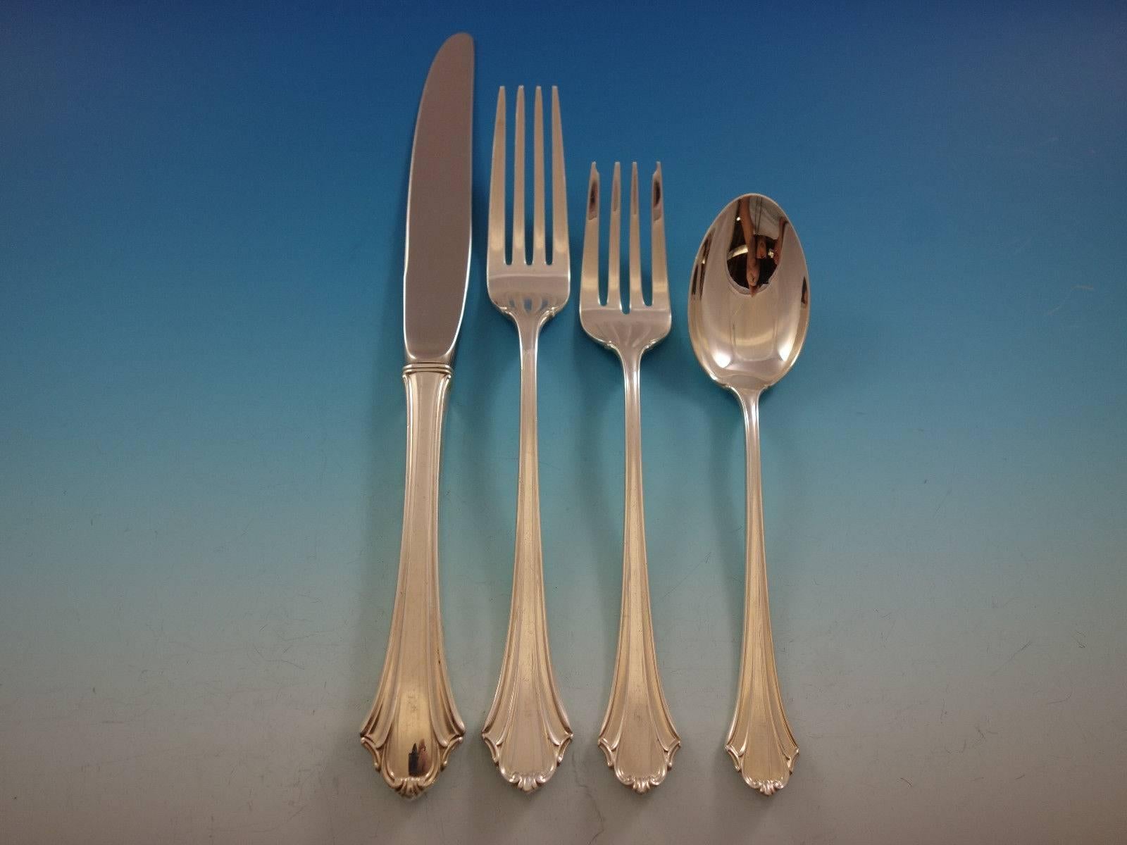 Delicacy by Lunt Sterling Silver Flatware Set for 12 Service 48 Pieces In Excellent Condition For Sale In Big Bend, WI