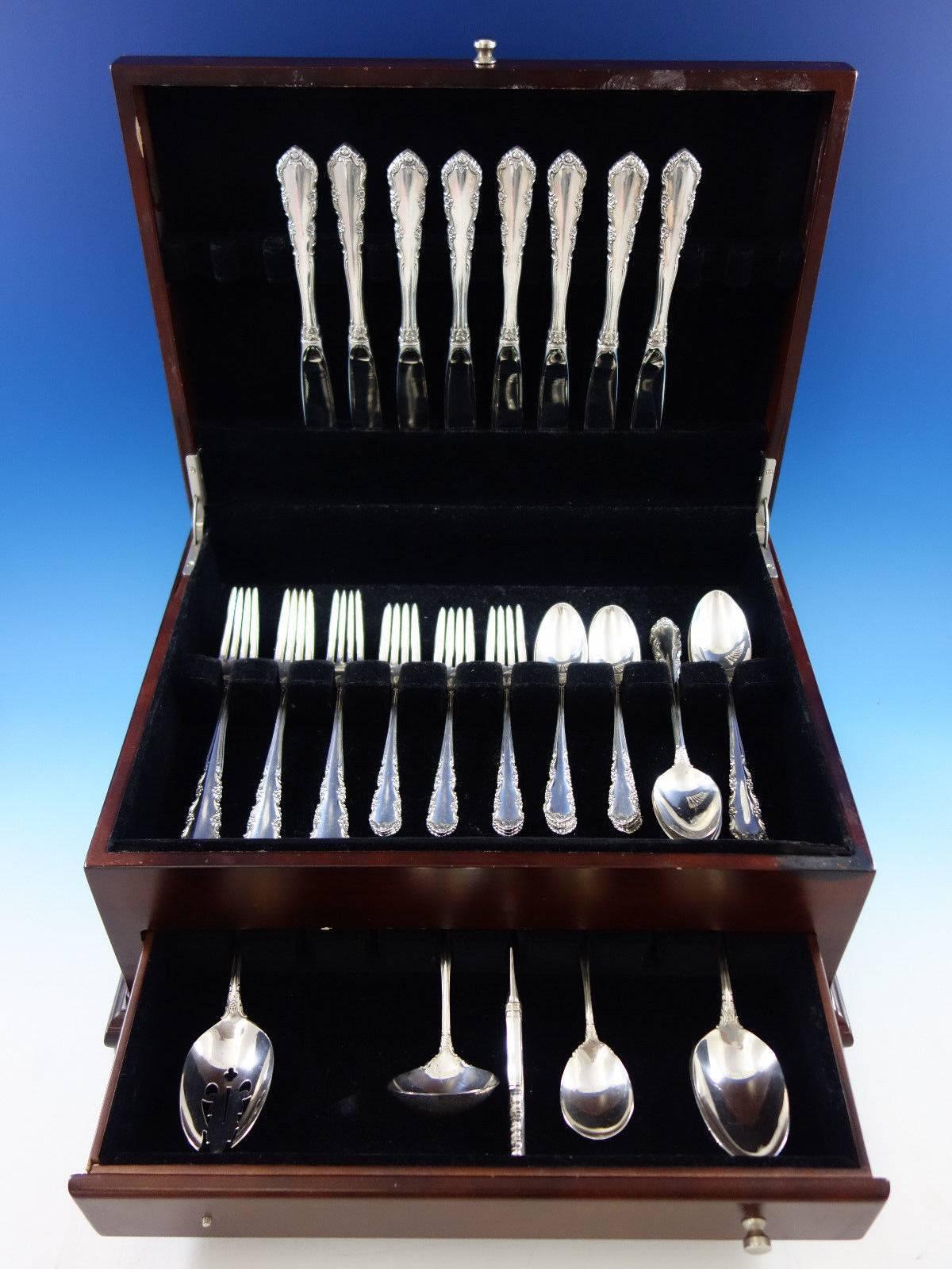 Shenandoah by Wallace sterling silver flatware set, 46 pieces. This set includes: 

eight knives, 9