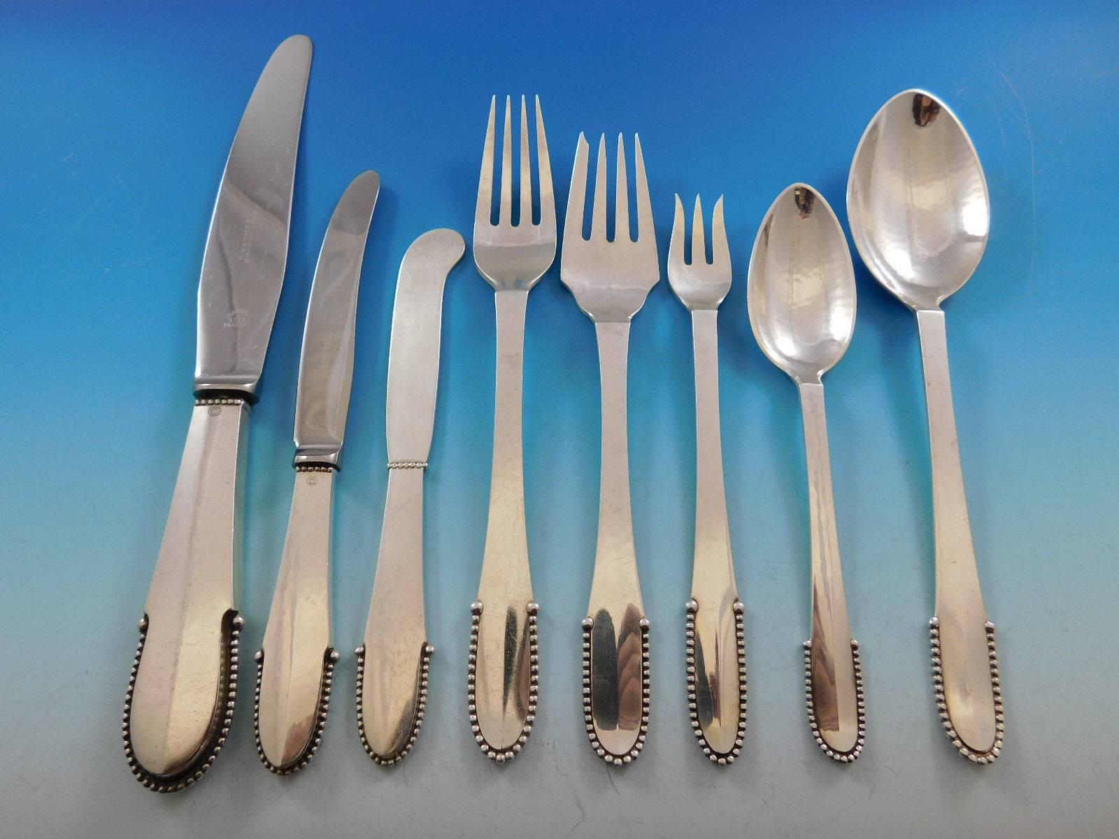 Argento 925 Beaded by Georg Jensen Set di posate in argento sterling per 8 persone Servizio di 64 pezzi per la cena in vendita