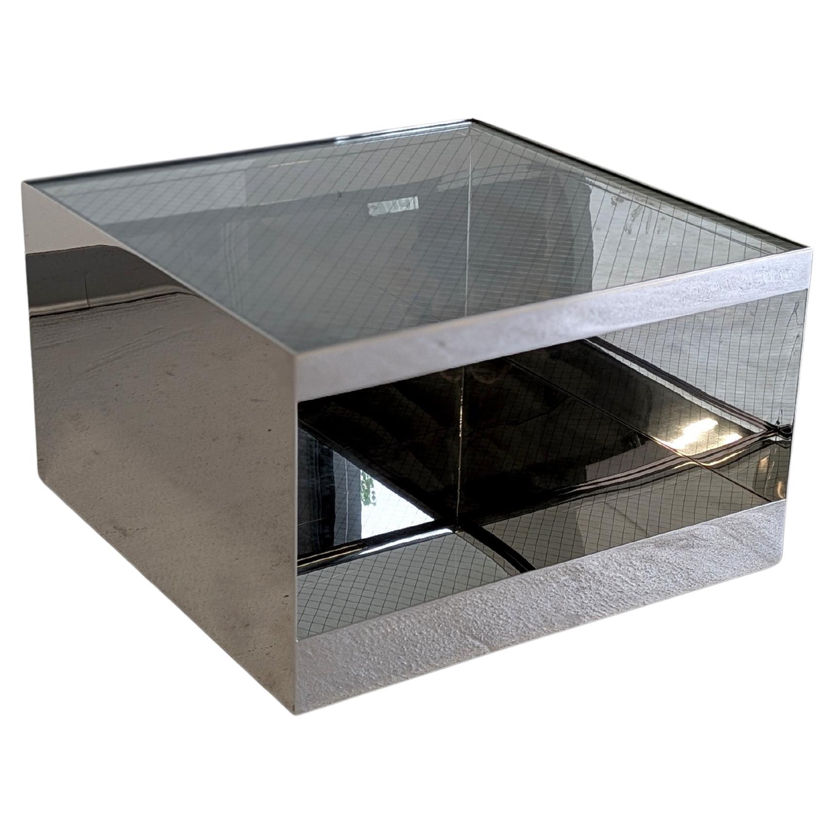 Joe D'Urso Polierter Edelstahl-Beistelltisch Modell 6027T für Knoll