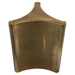 Mastercraft "Trilobi" Brass Pedestal