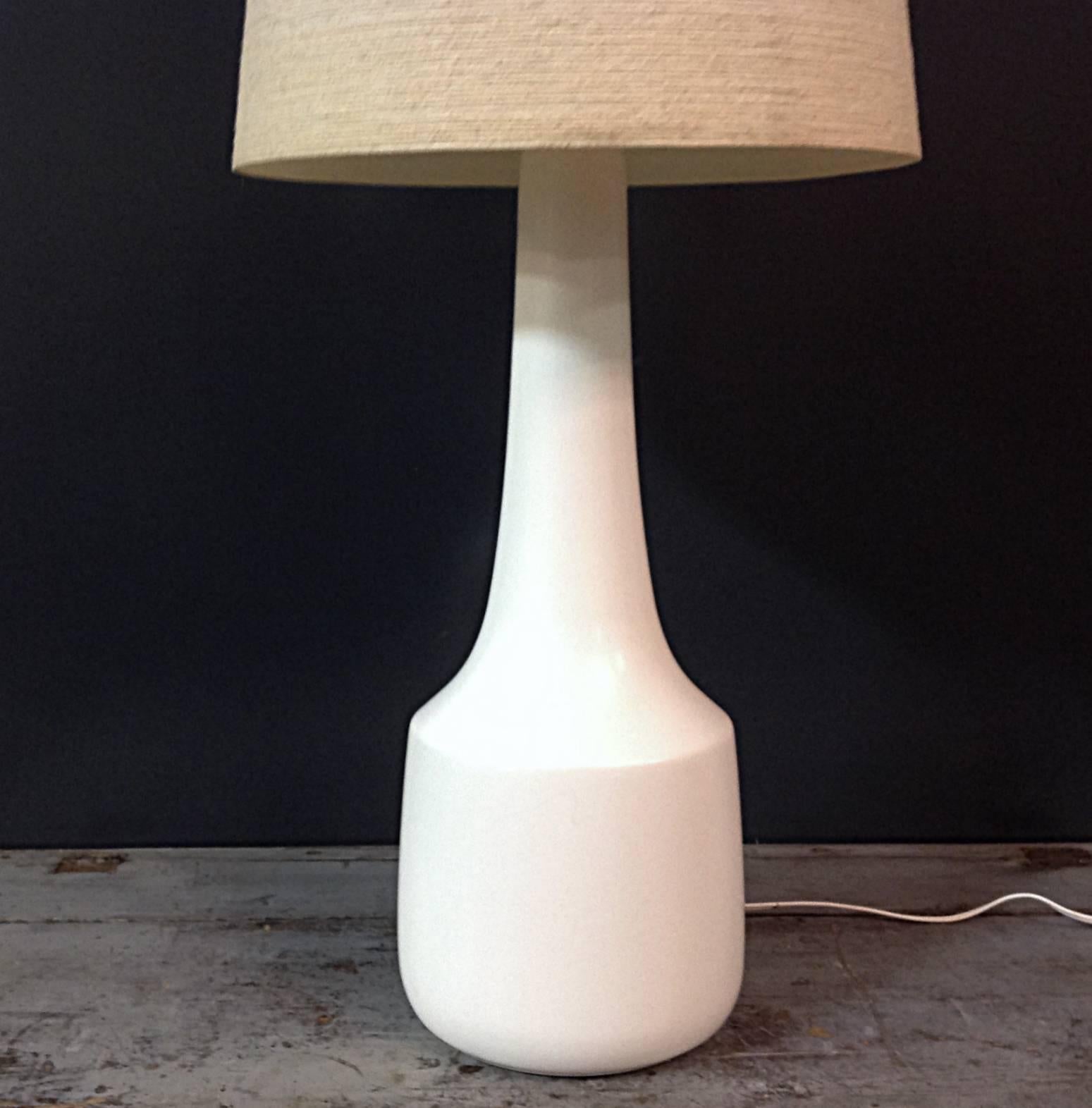 Canadian White Matte Glazed Ceramic Table Lamp by Lotte and Gunnar Bostlund For Sale