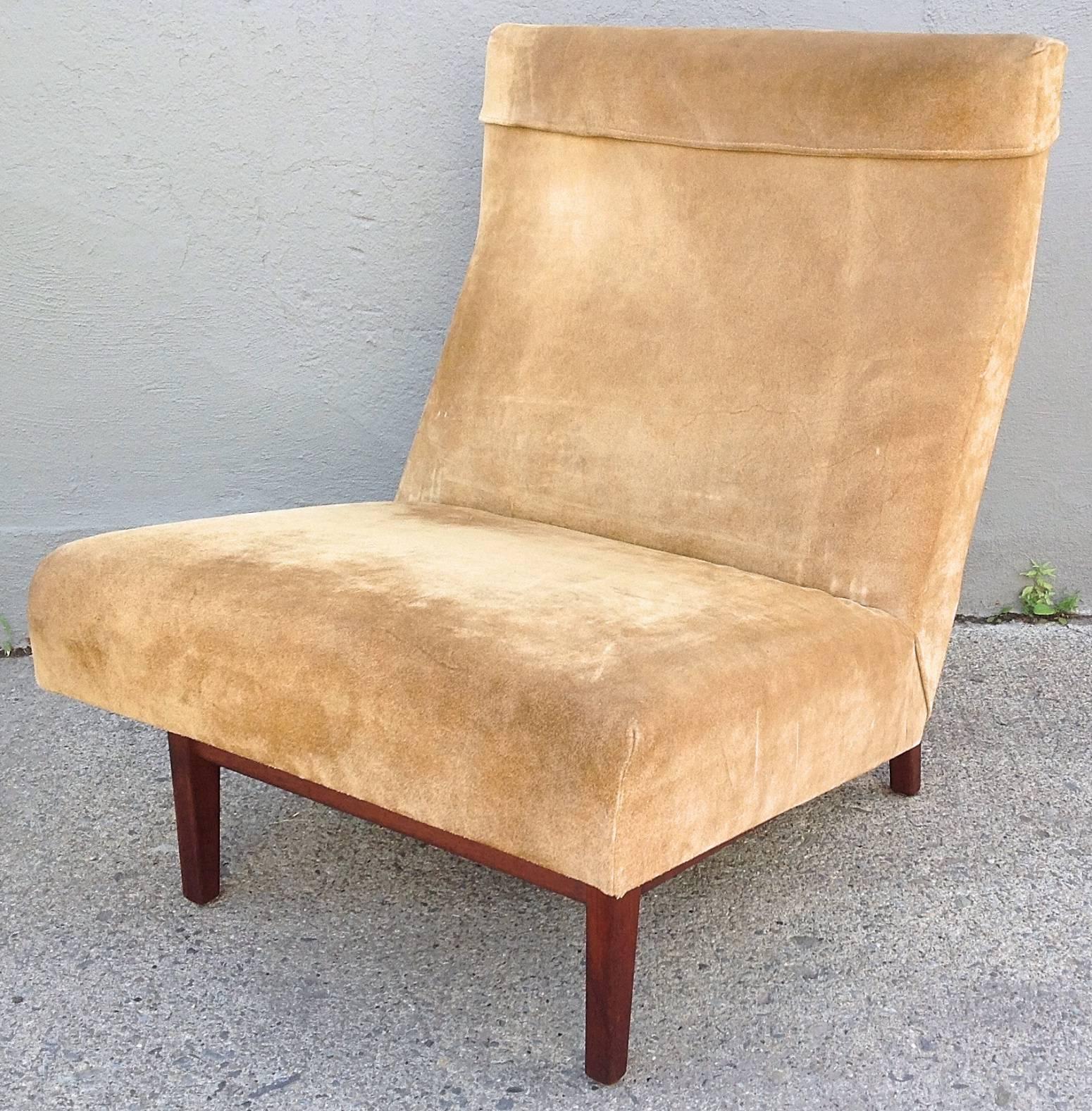 Mid-20th Century Jens Risom Slipper Chair in Suede and Walnut For Sale