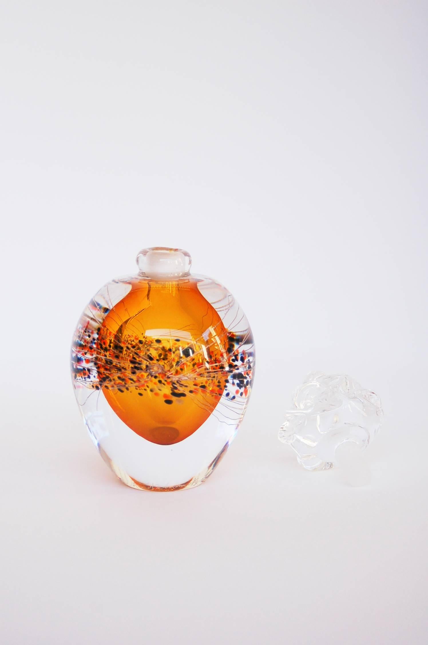 Glass Perfume Bottle In Excellent Condition For Sale In Andorra la Vella, FR