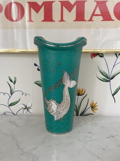 Wilhelm Kåge pour Gustavsberg Vase en argenta avec motif de créature marine en argent, Suède