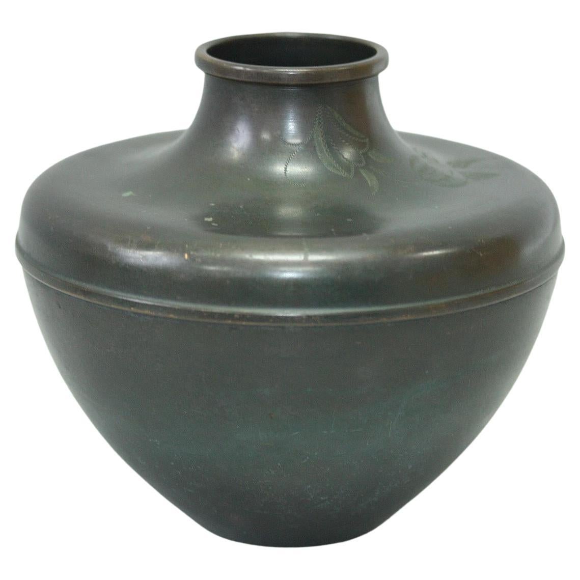 Vaso svedese in bronzo N&J - Art Deco dei primi del 30° secolo