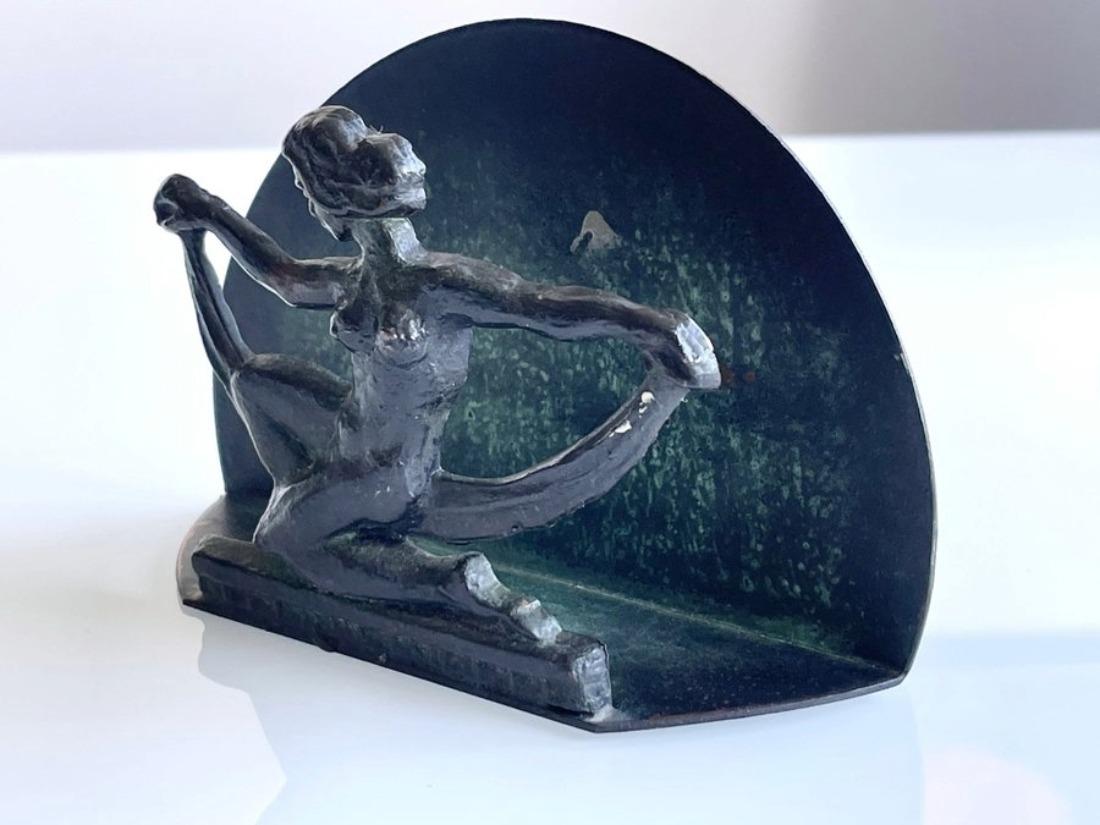 Art Déco Portatovaglioli svedese in bronzo Art Deco con ballerina nuda, anni '30 in vendita