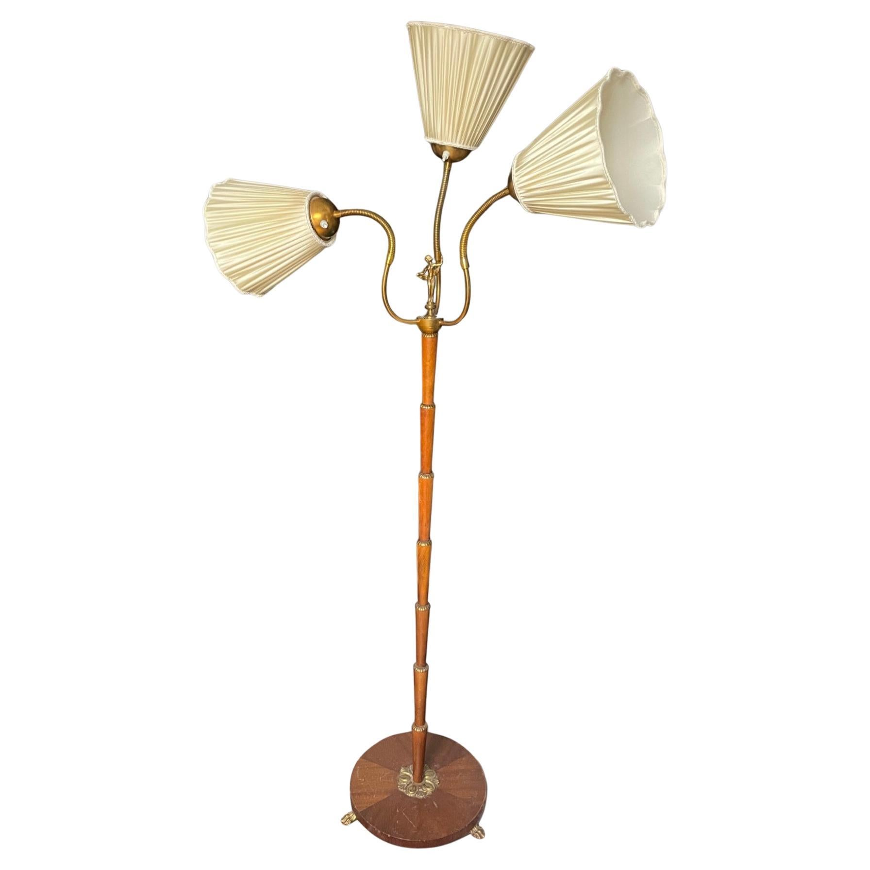 What is the difference between teak and teak veneer?