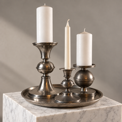 Set di candelieri in peltro svedese di Edvin Ollers per Schreuder & Olsson, 1938–1979