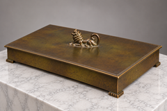 Boîte suédoise Art déco en bronze avec fleuron en forme de lion, signée GAB (Jacob Ängman), 1940