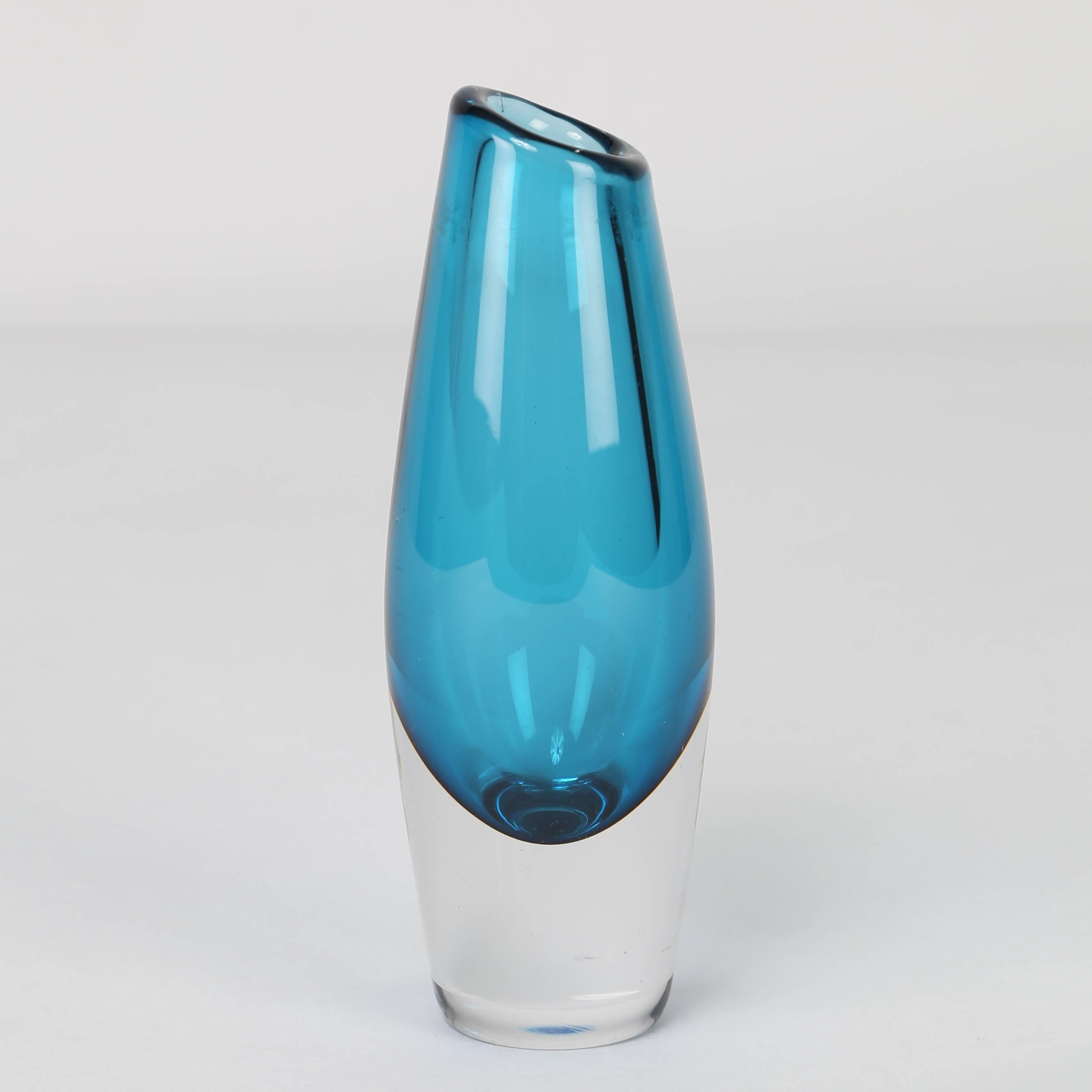 Collection of 1960s Blue-Glass “Selena” Vases by Sven Palmqvist for Orrefors In Excellent Condition In Brooklyn, NY