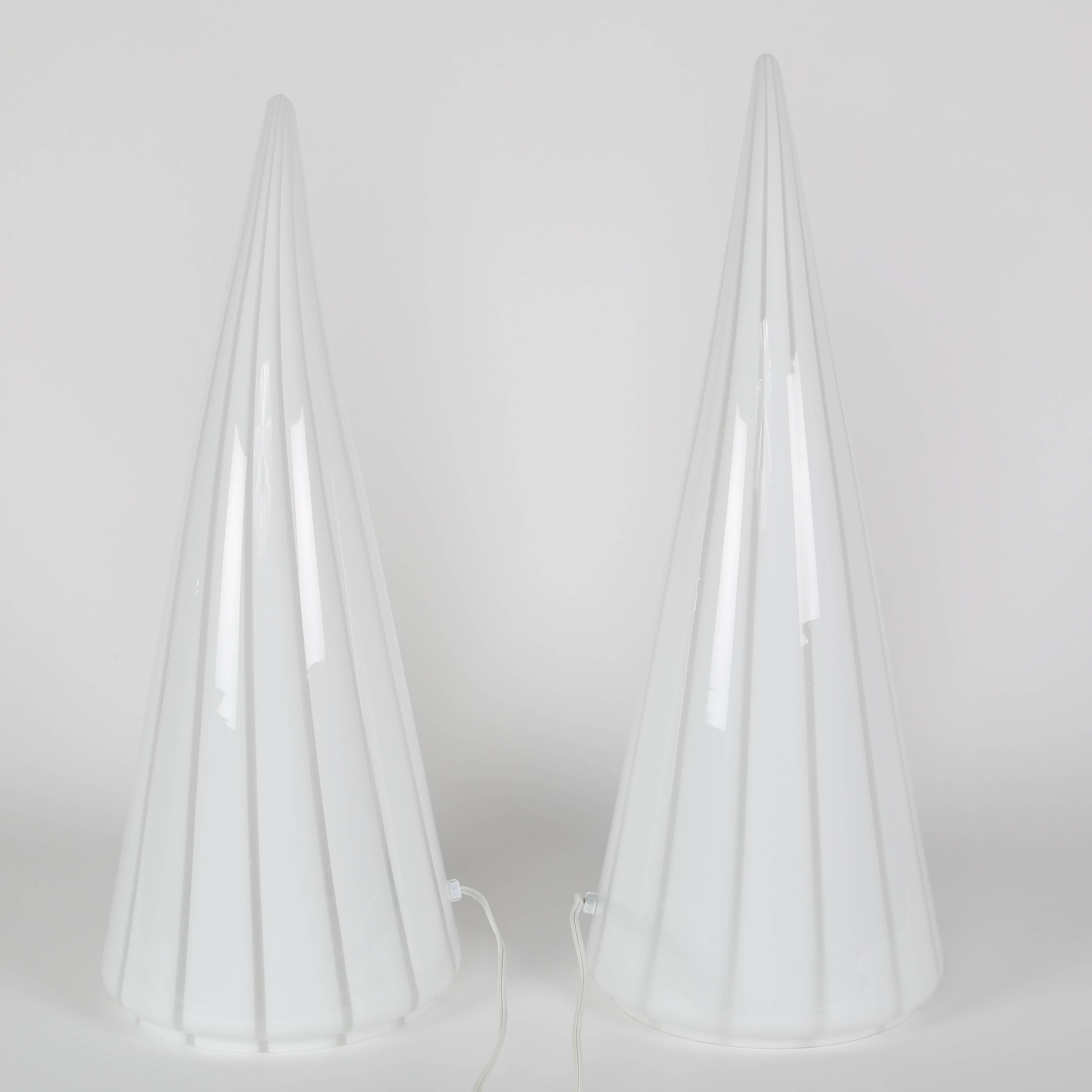 Italian Pair of Vetri Murano Conical Table Lamps, Circa 1980s For Sale