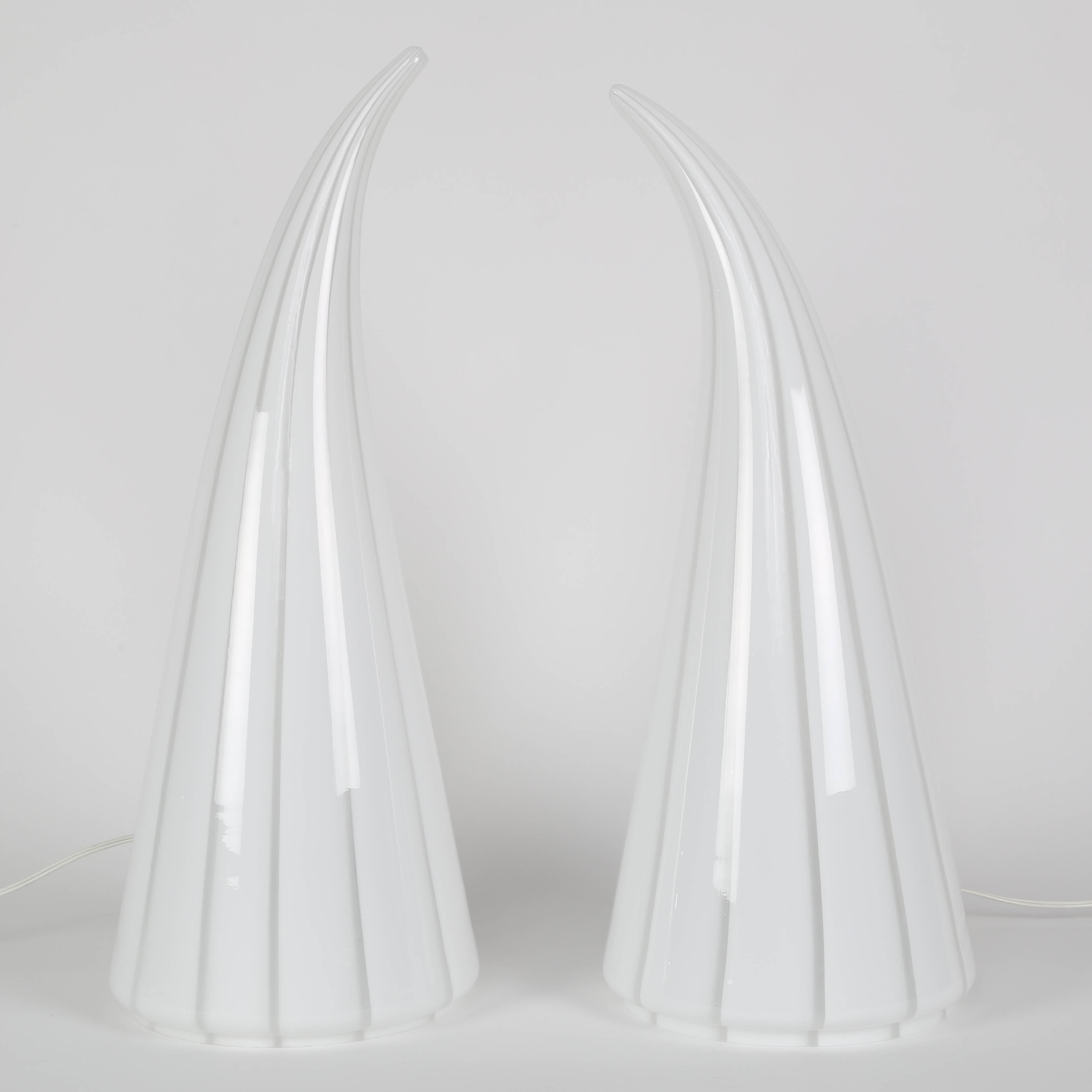 Pair of Vetri Murano Conical Table Lamps, Circa 1980s im Zustand „Gut“ im Angebot in Brooklyn, NY