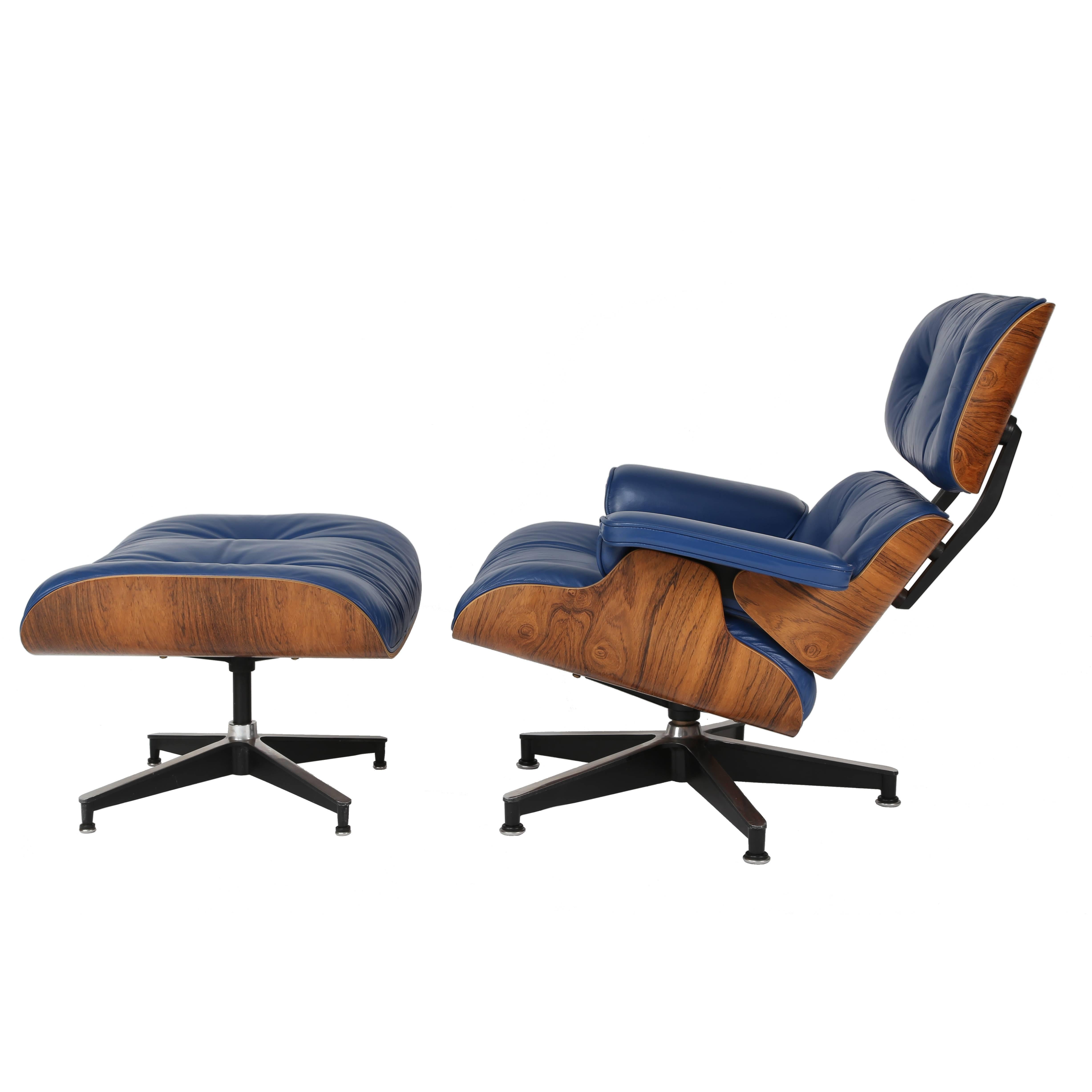 Vintage 670-671 Eames Rosewood Lounge Chair and Ottoman in Blue Leather