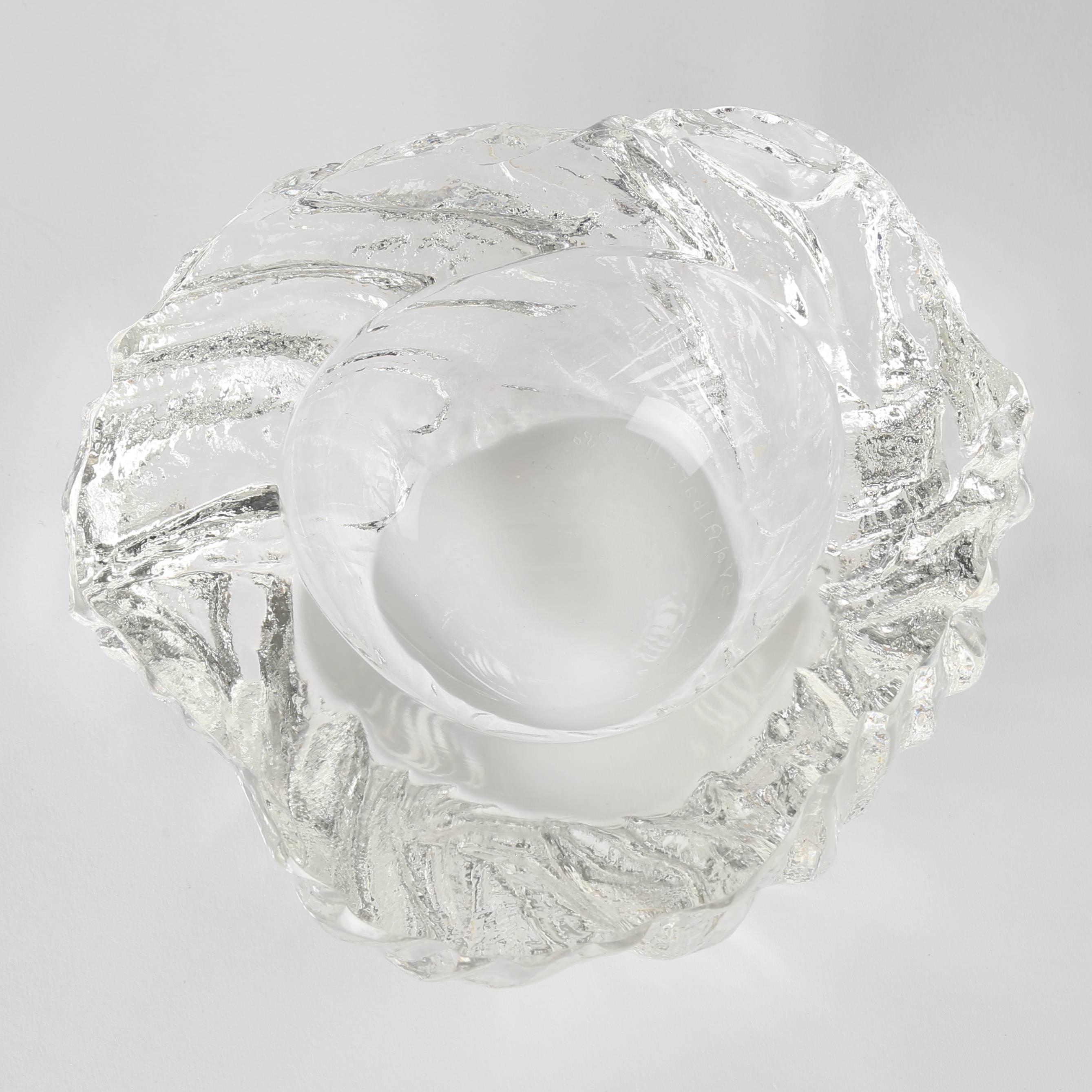 Late 20th Century Two Seguso Vetri d'Arte Textured & Cut Crystal Bowls by Maurizio Albarelli 