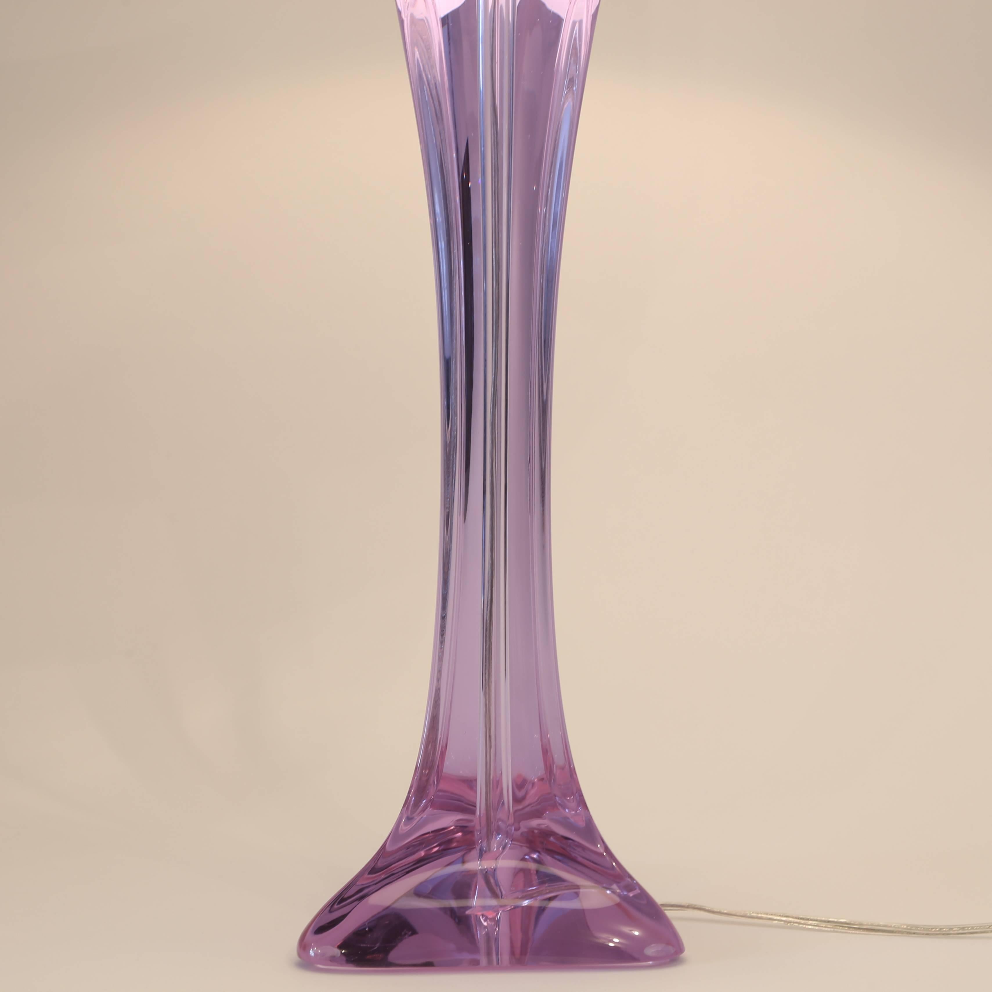 Lavender Glass Table Lamp by Cristalleries De Sevres of France, circa 1960s In Good Condition For Sale In Brooklyn, NY