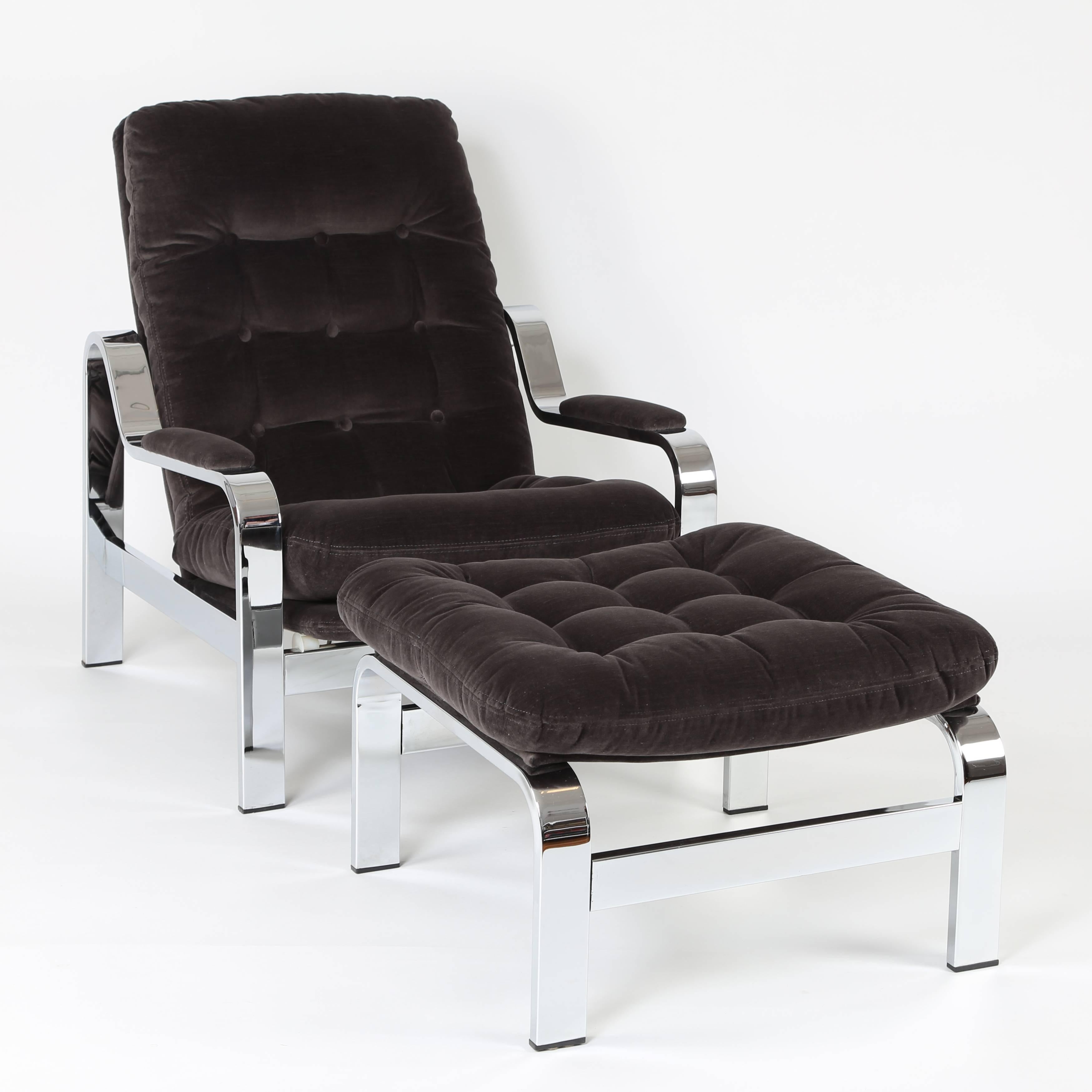 Italian 1970s Selig Reclining Lounge Chair and Ottoman with Chrome Frames For Sale