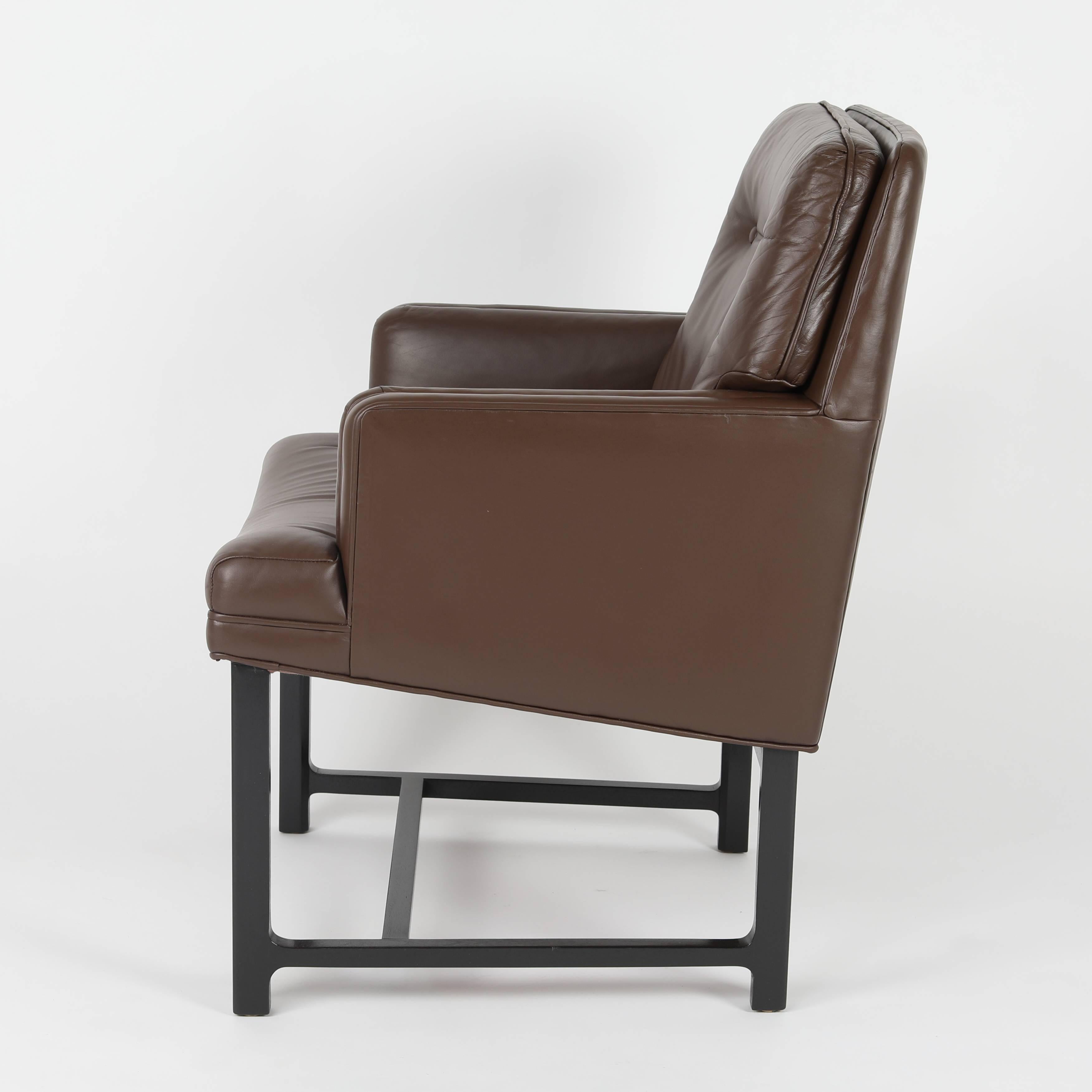 Mid-20th Century Pair of Edward Wormley for Dunbar Armchairs in Leather and Mahogany, circa 1960s For Sale