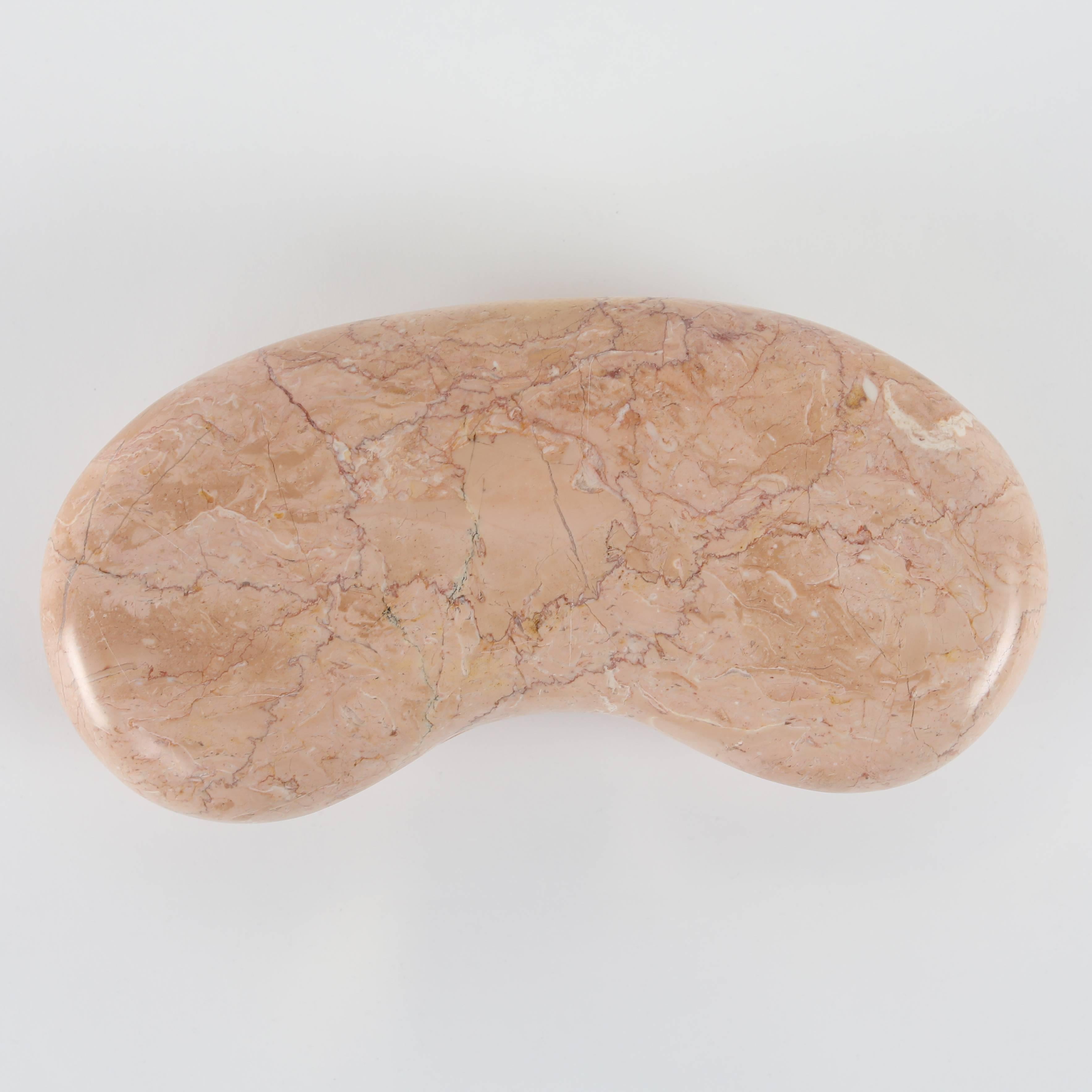 Kidney-Shaped Marble Box by Dara International, circa 1983 In Good Condition For Sale In Brooklyn, NY