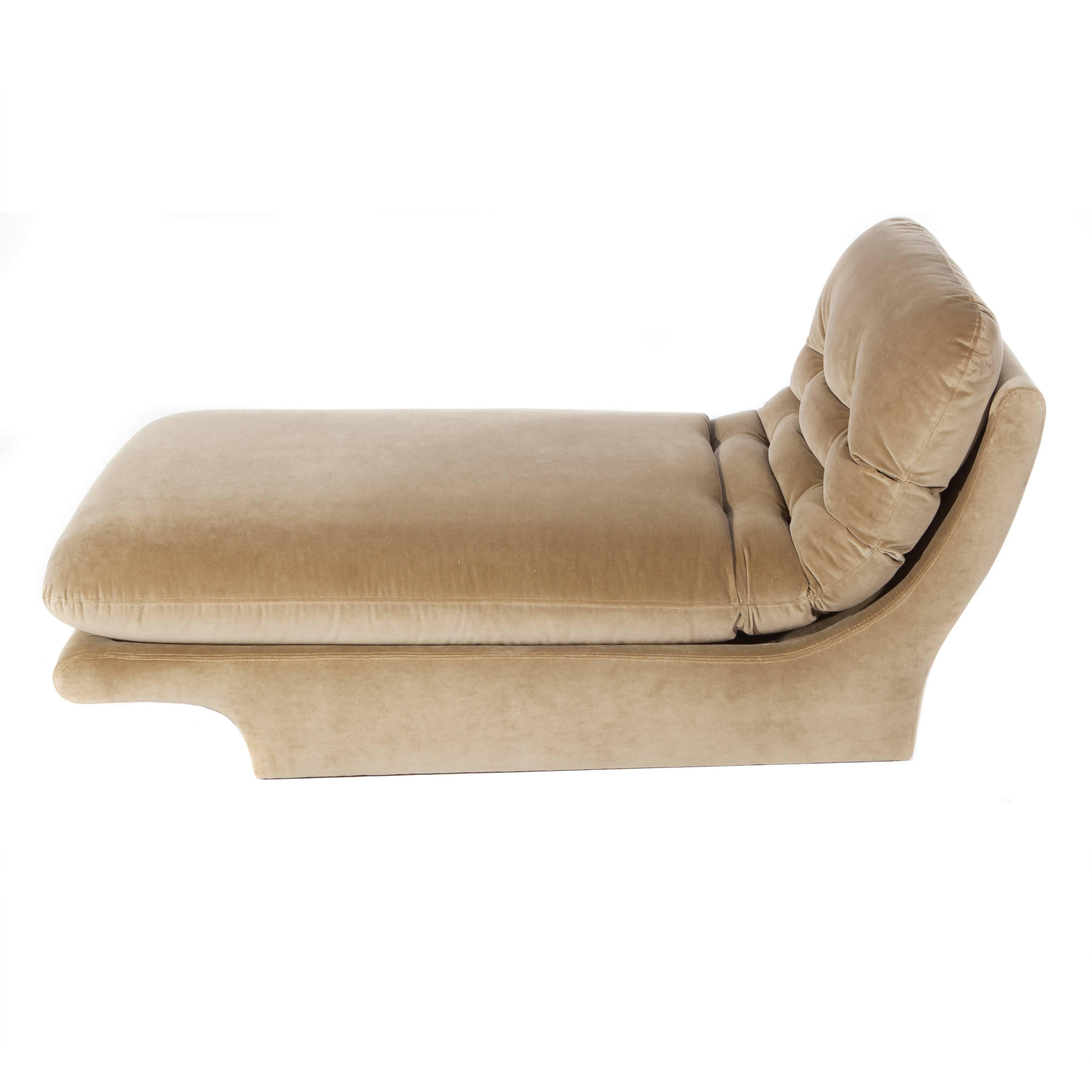 American Fully Upholstered 1970s Chaise Lounge by Preview Furniture
